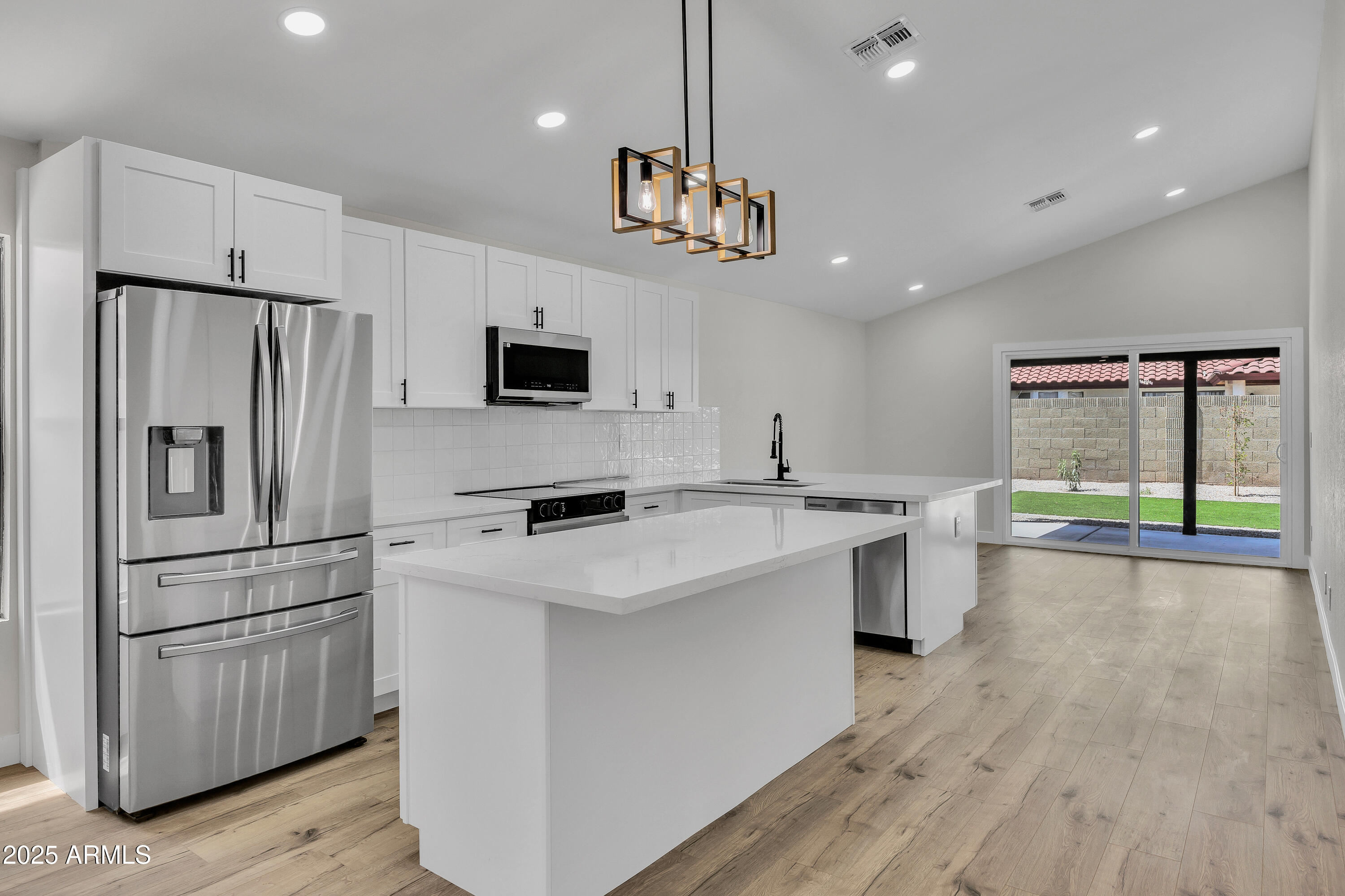 3926 E COCONINO Street