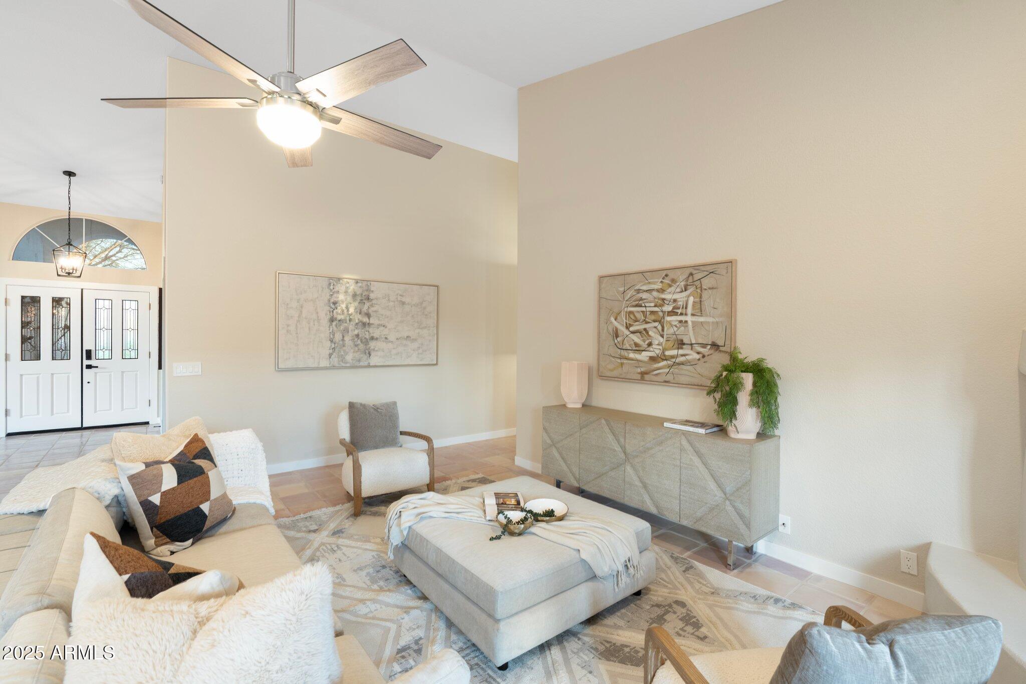 4914 E WINDSTONE Trail