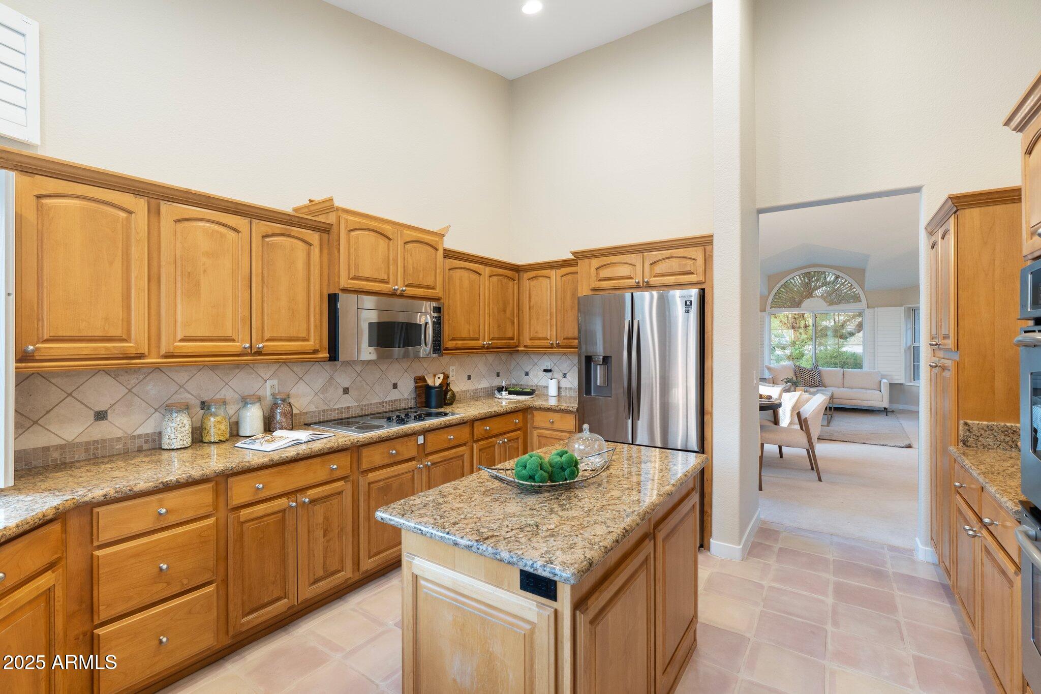 4914 E WINDSTONE Trail