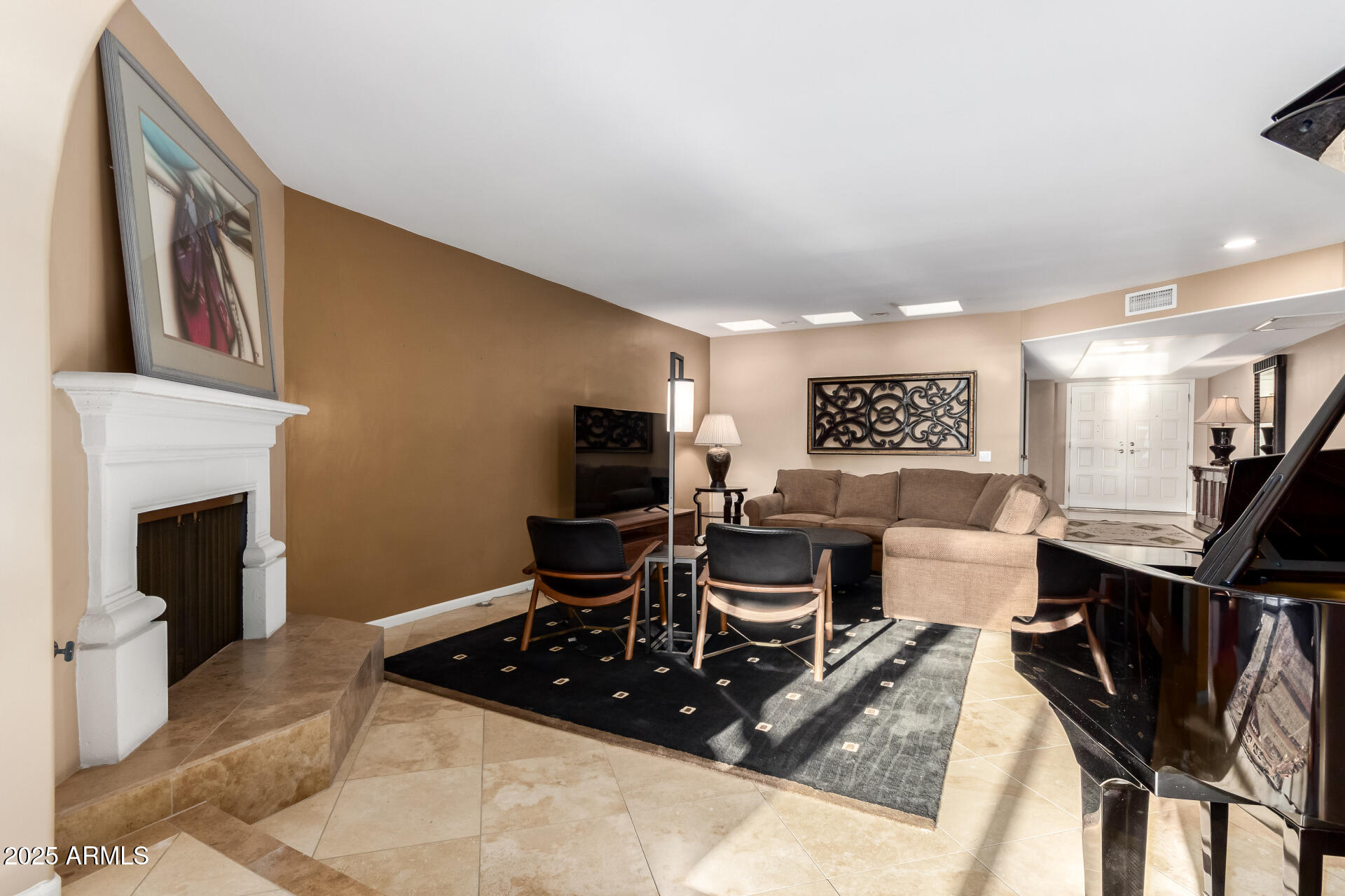 7542 N VIA CAMELLO DEL SUR