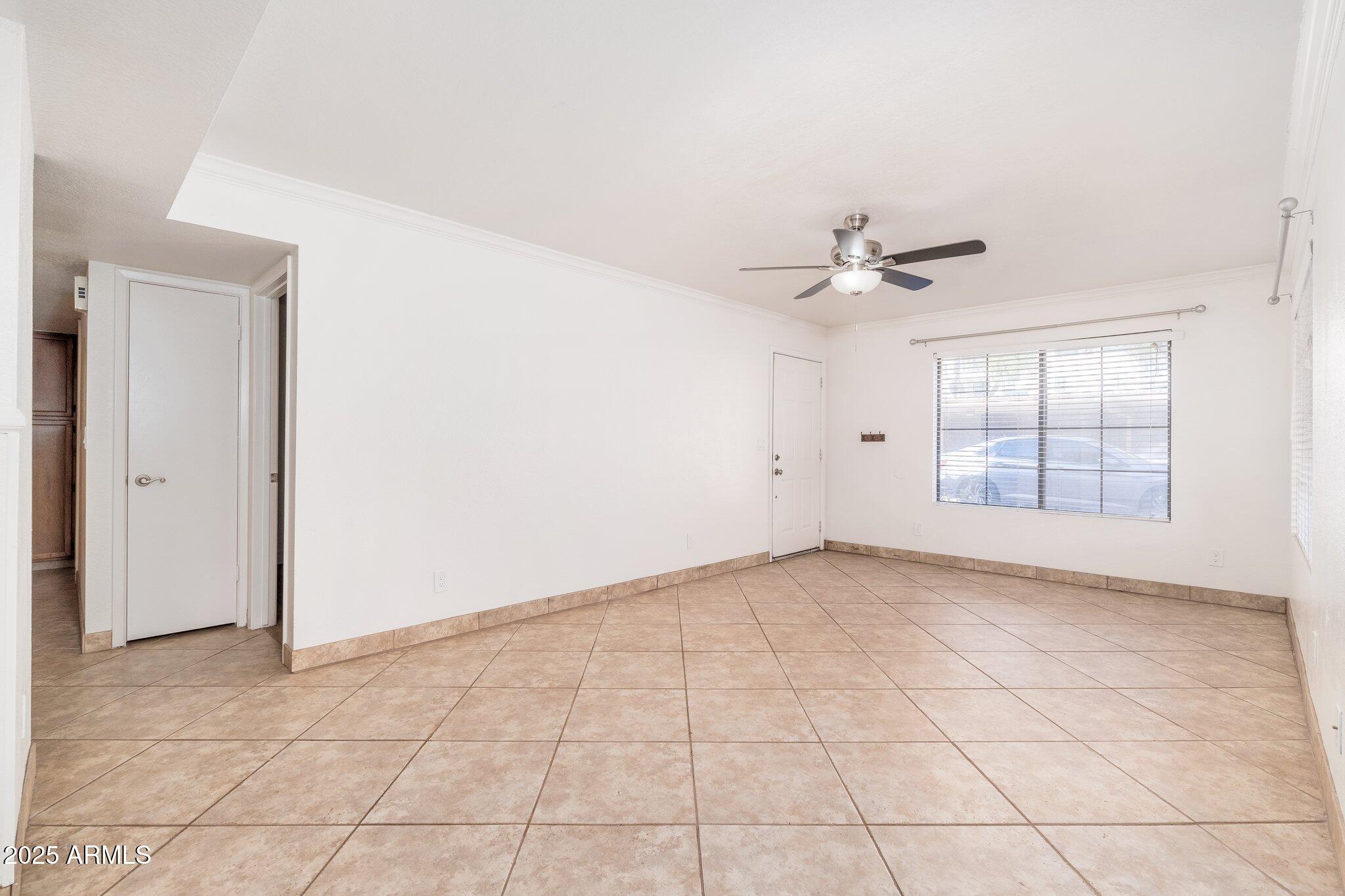 925 N COLLEGE Avenue, E119