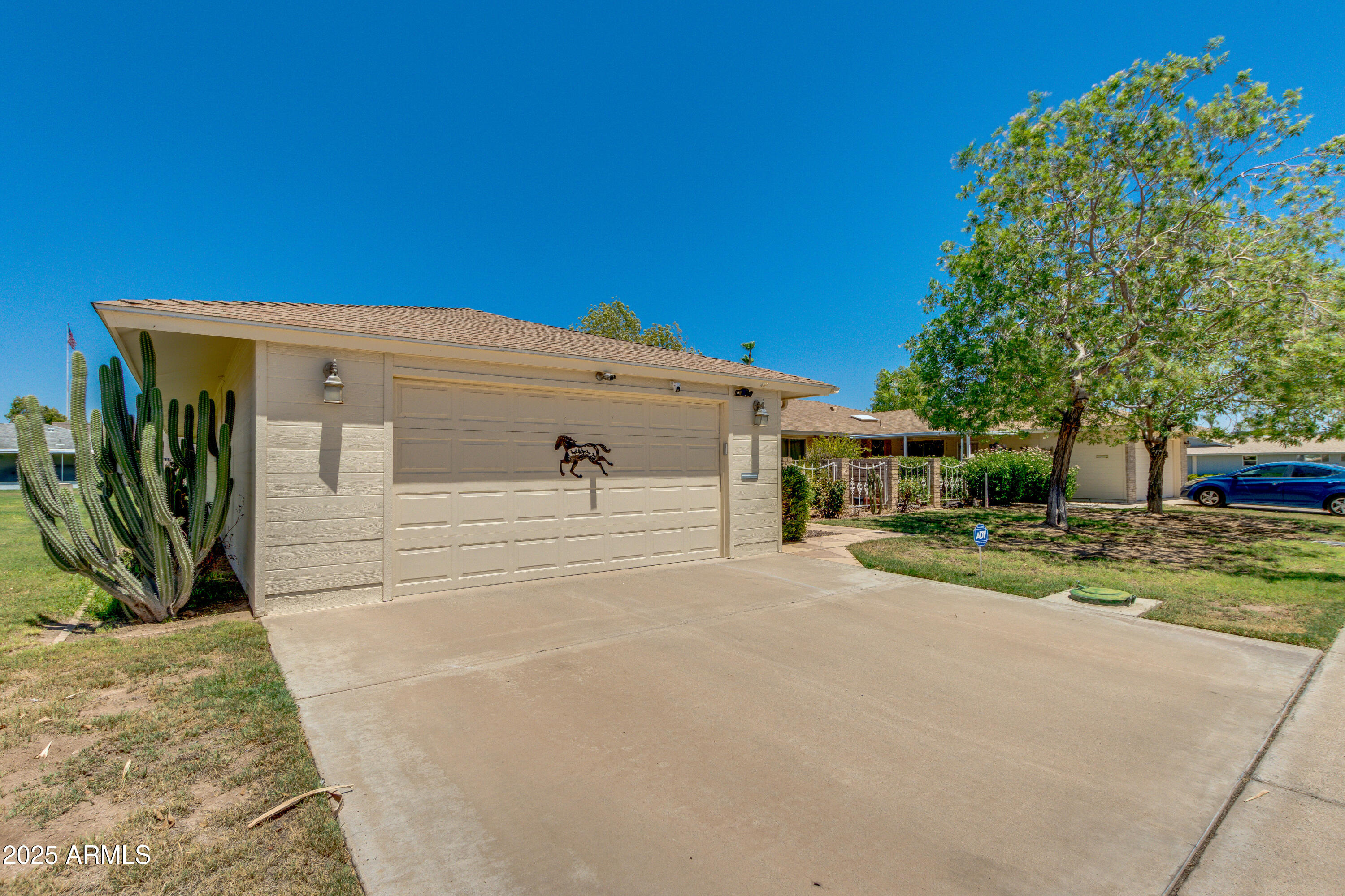 10304 W KINGSWOOD Circle
