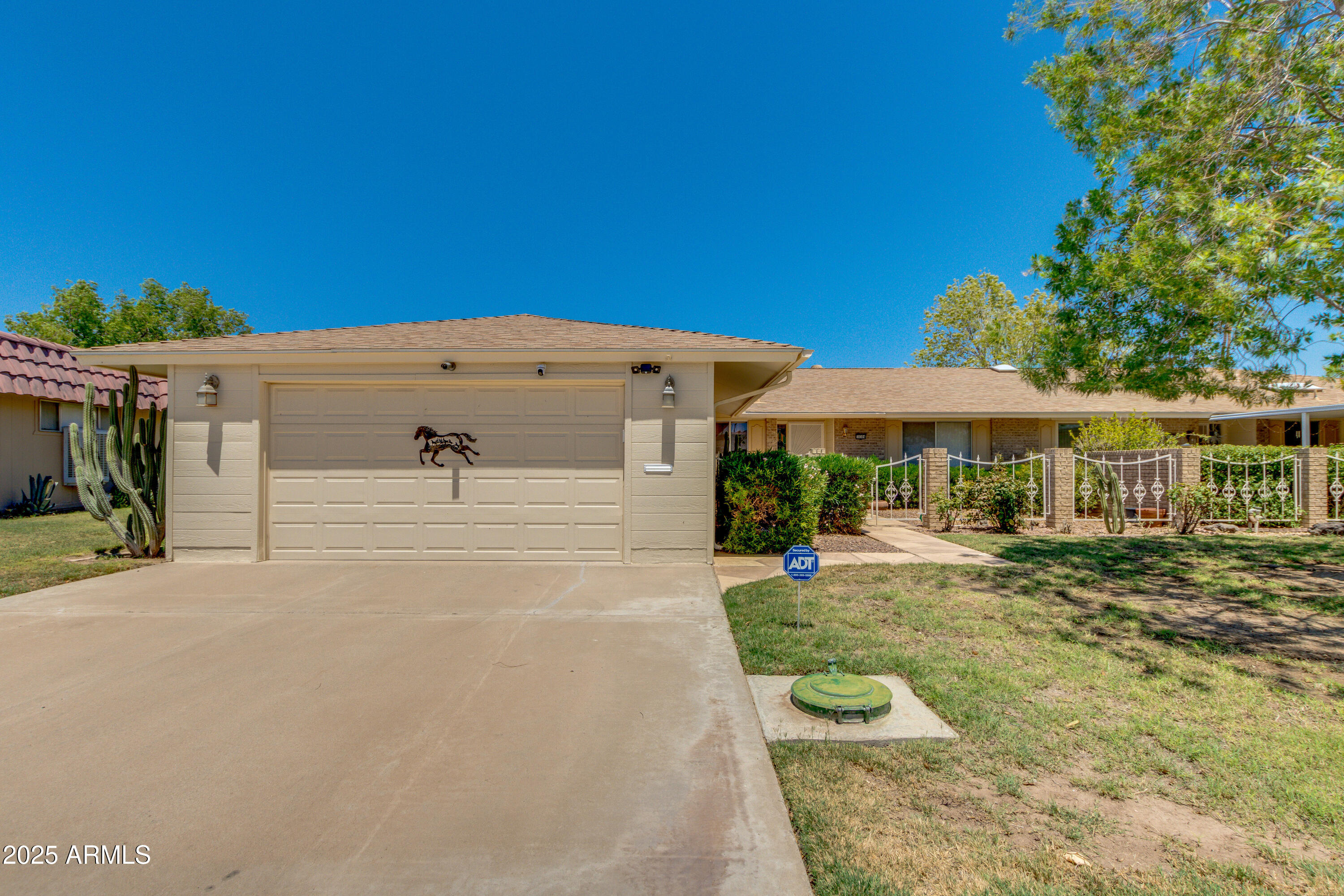 10304 W KINGSWOOD Circle