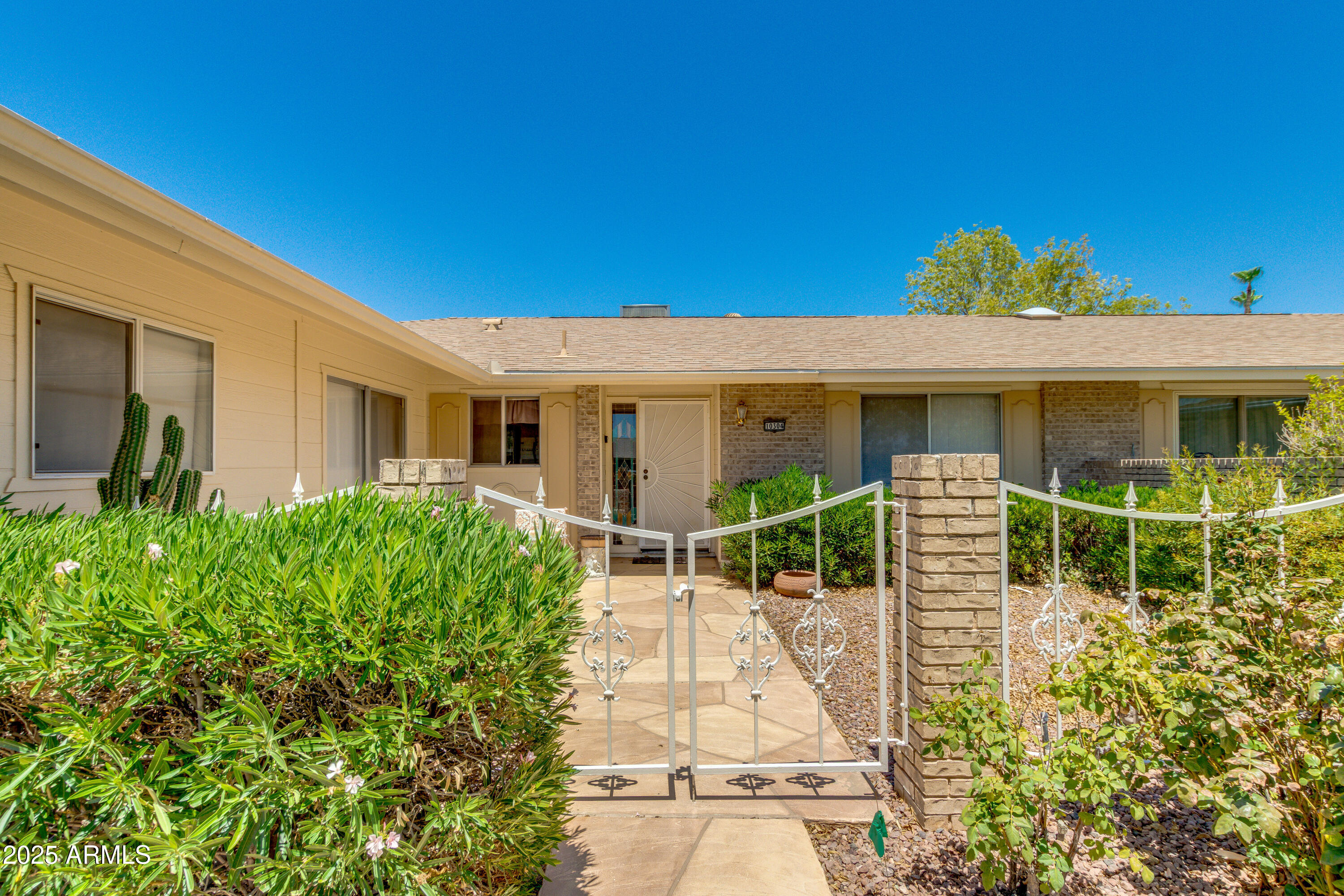 10304 W KINGSWOOD Circle
