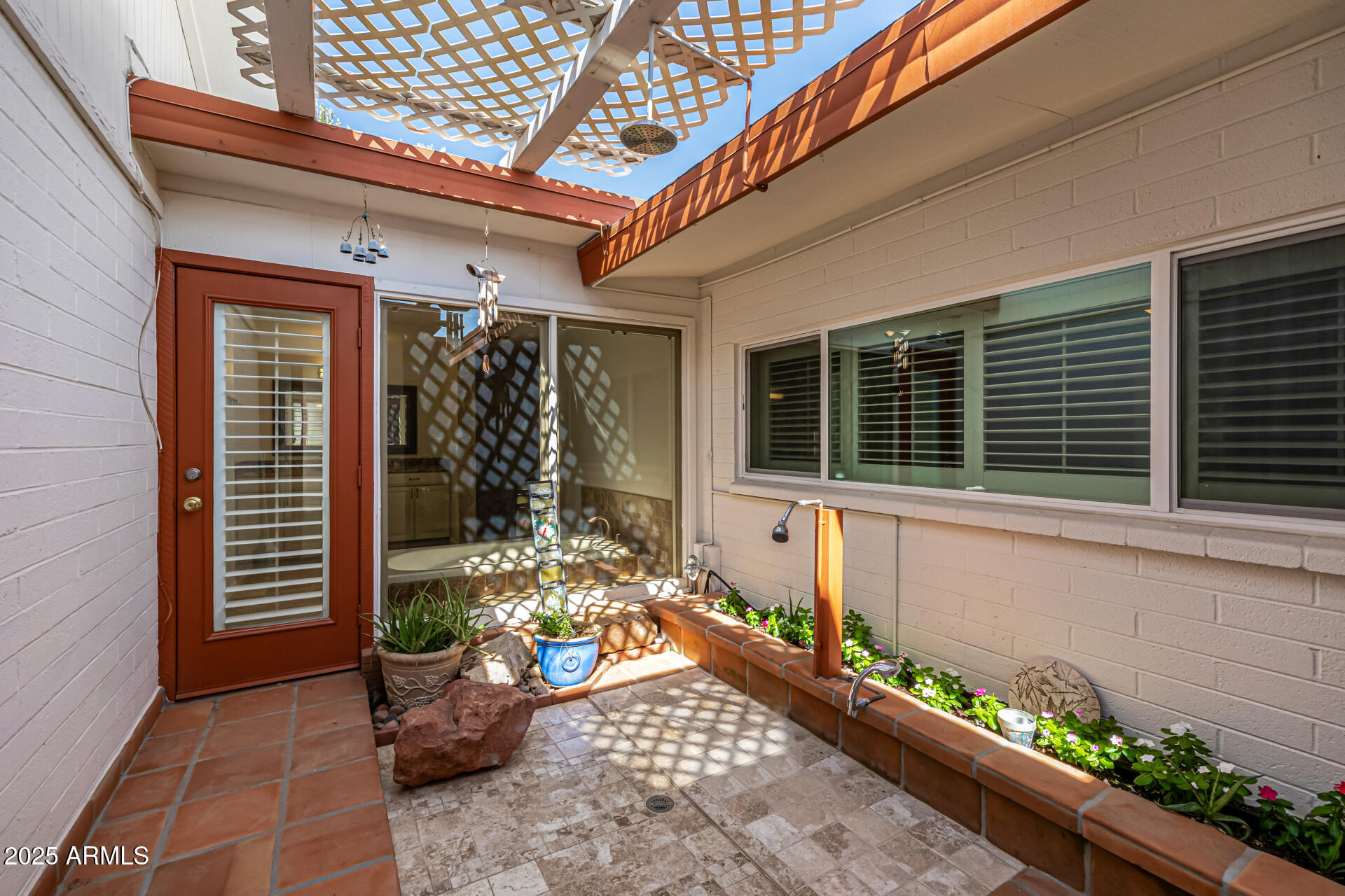 330 W TAM OSHANTER Drive