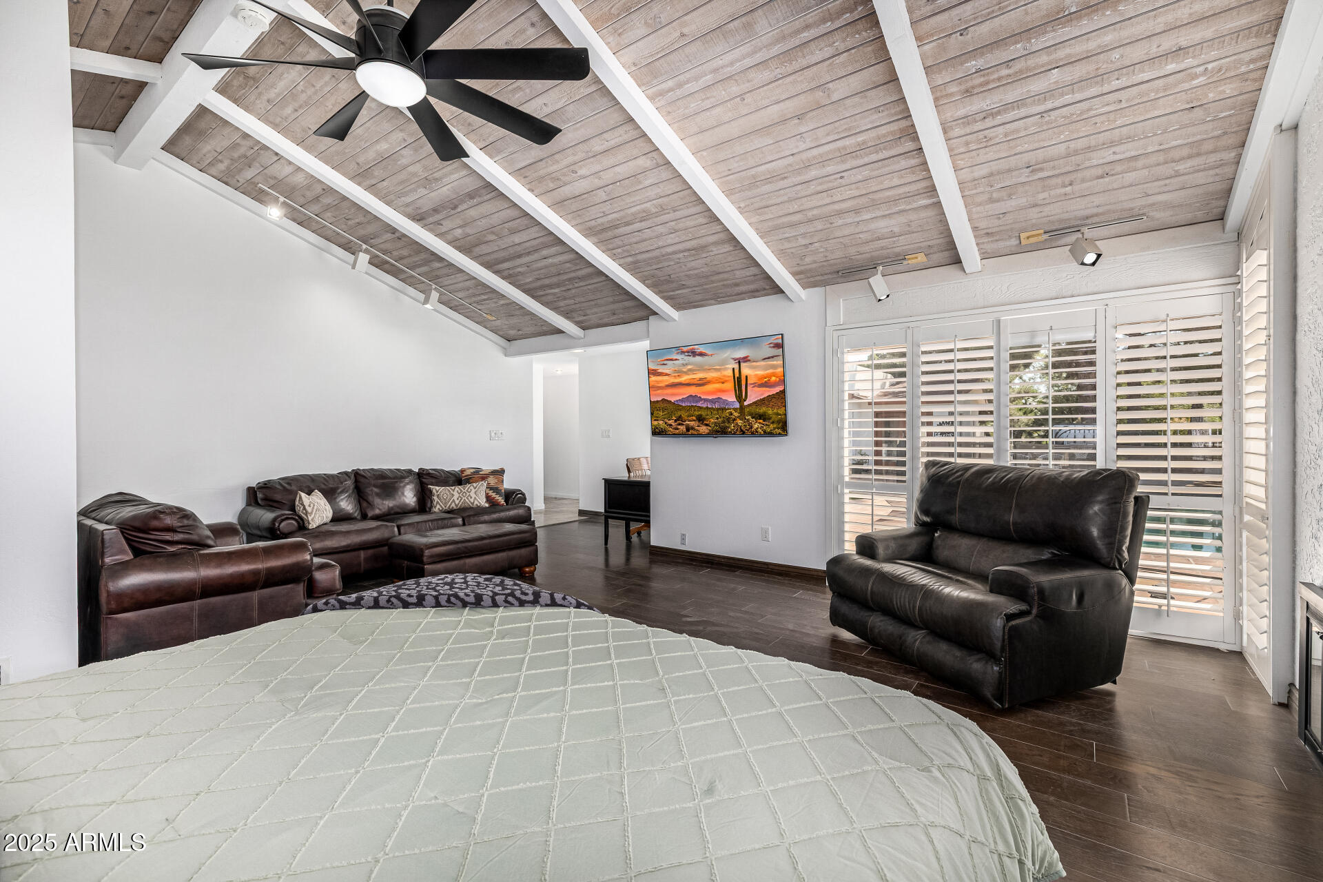 330 W TAM OSHANTER Drive