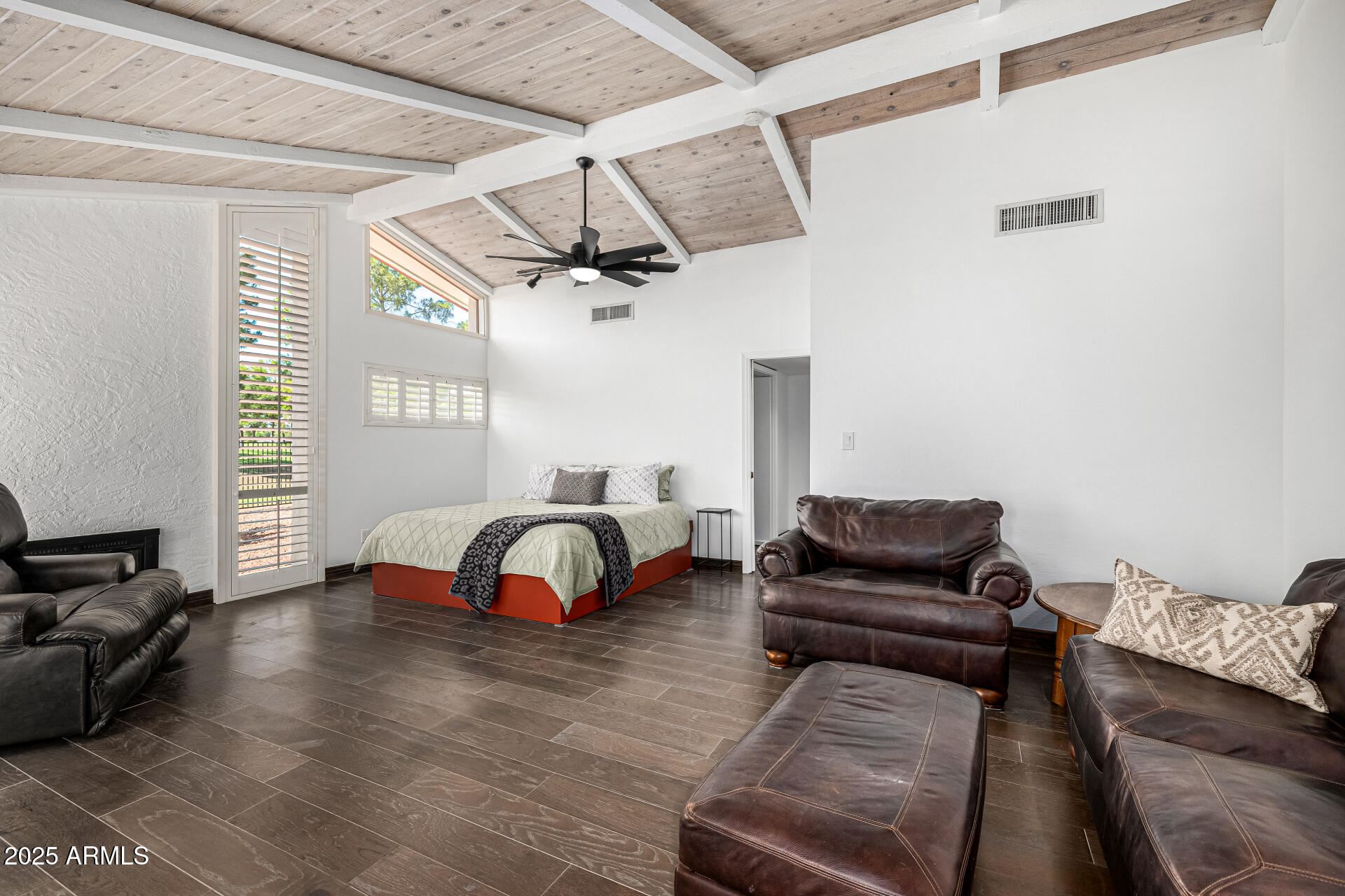 330 W TAM OSHANTER Drive