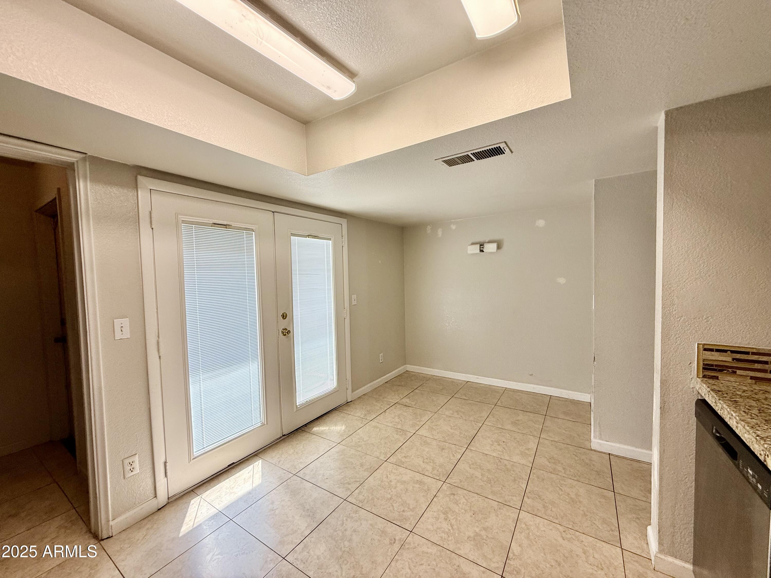 19601 N 7TH Street, 1030