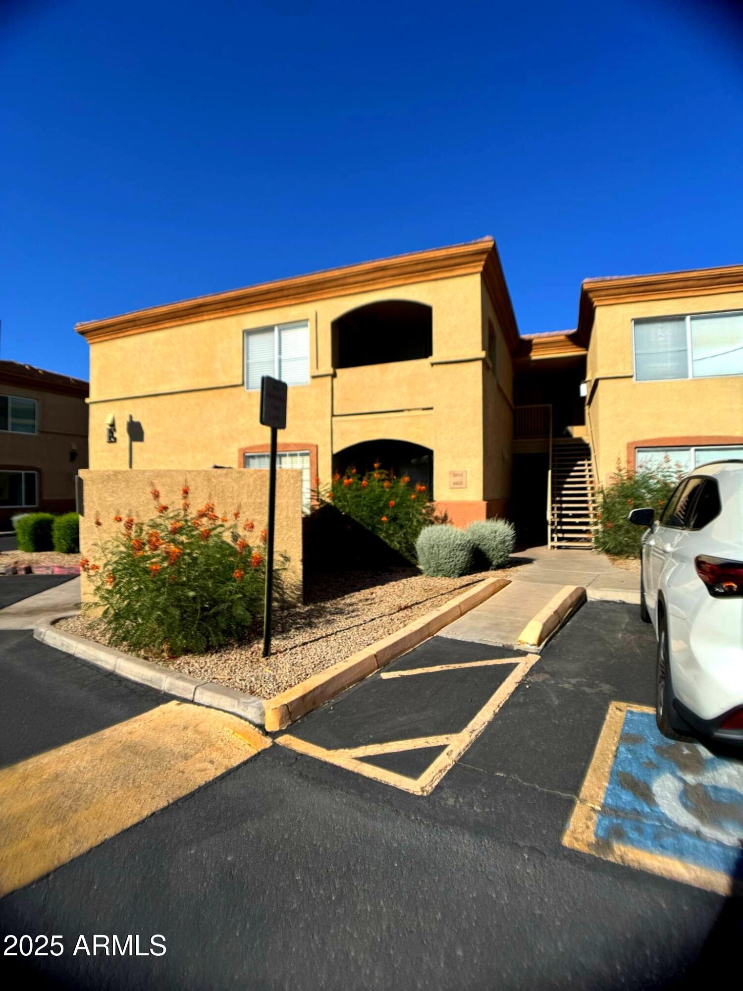 2134 E BROADWAY Road, 1013