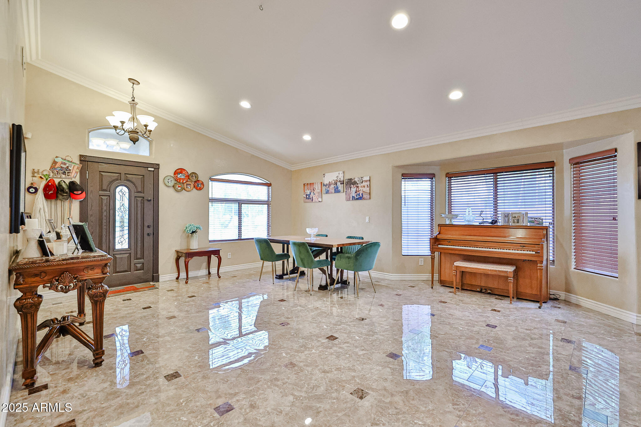 5266 W KALER Circle