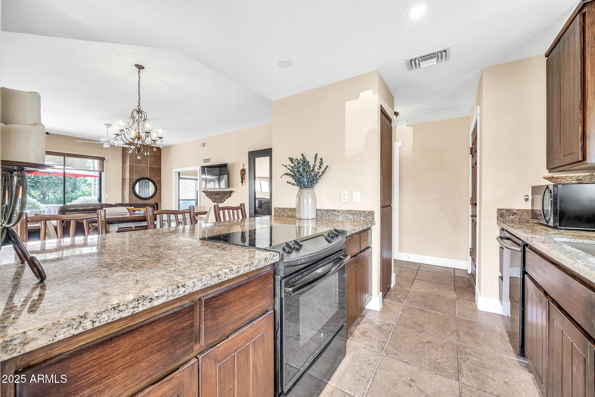 7432 E CAREFREE Drive Unit: 5