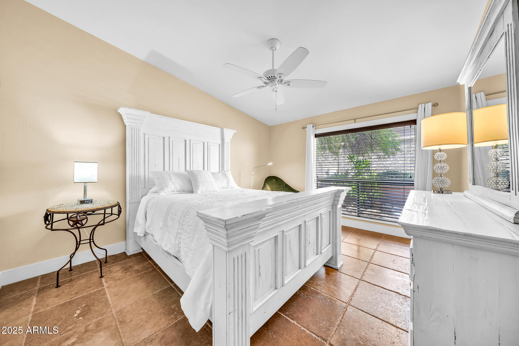 7432 E CAREFREE Drive Unit: 5