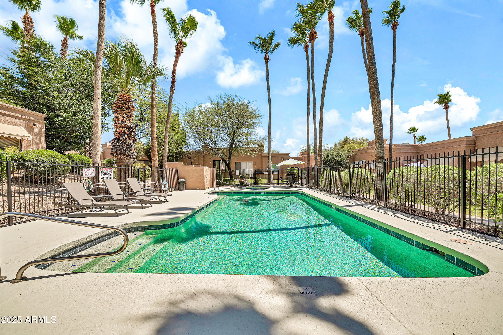 7432 E CAREFREE Drive Unit: 5