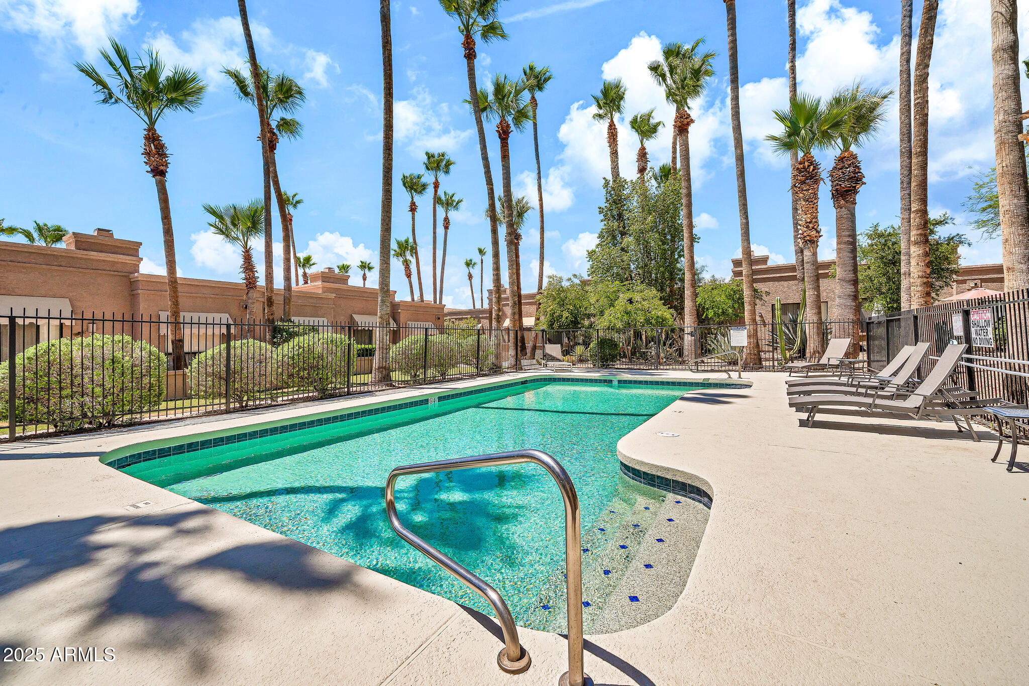 7432 E CAREFREE Drive Unit: 5