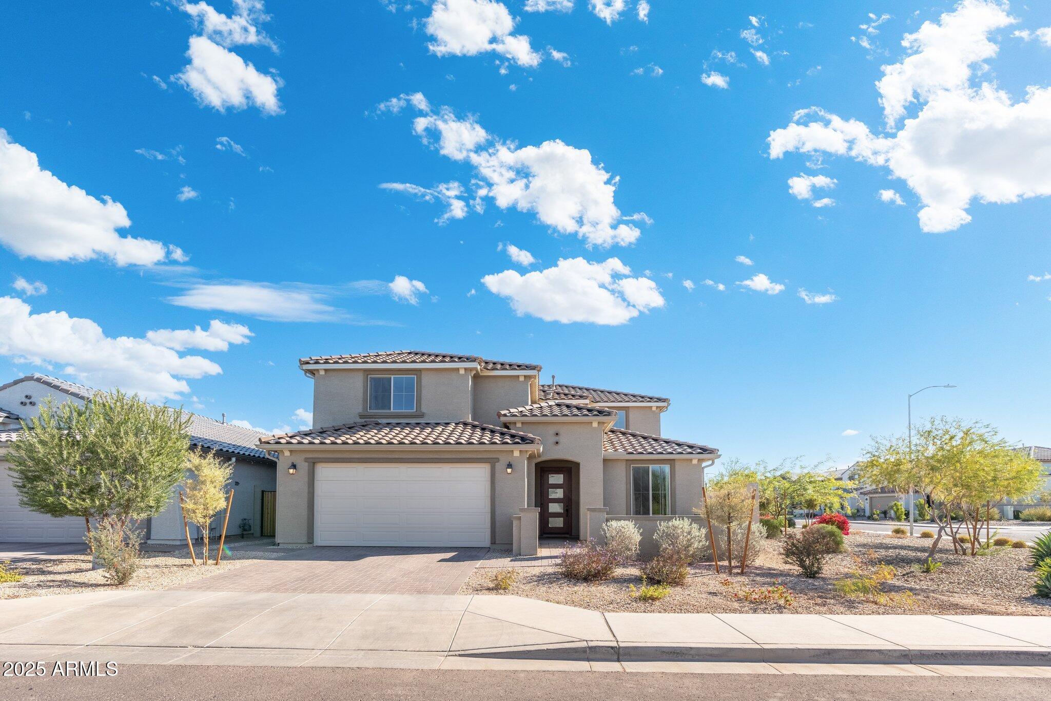 5803 N 88th Lane