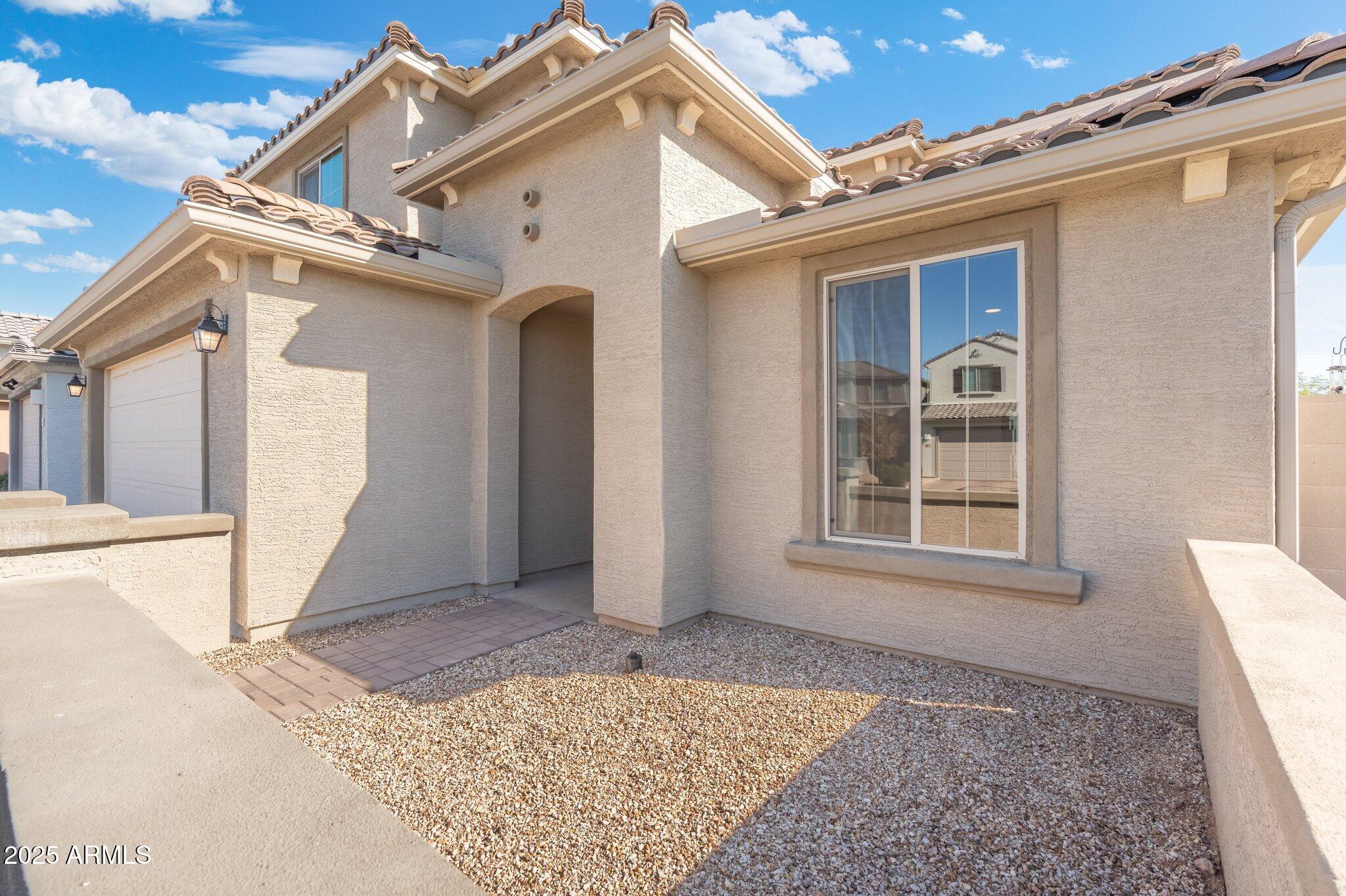 5803 N 88th Lane