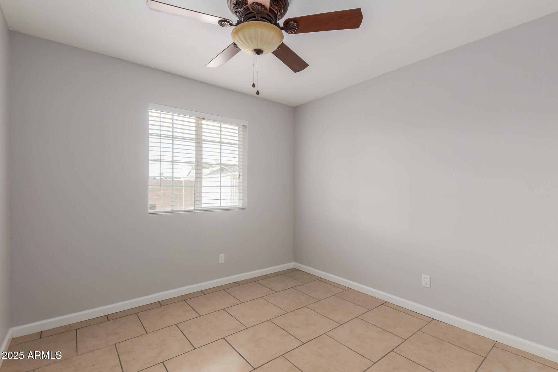 1002 W VILLA RITA Drive