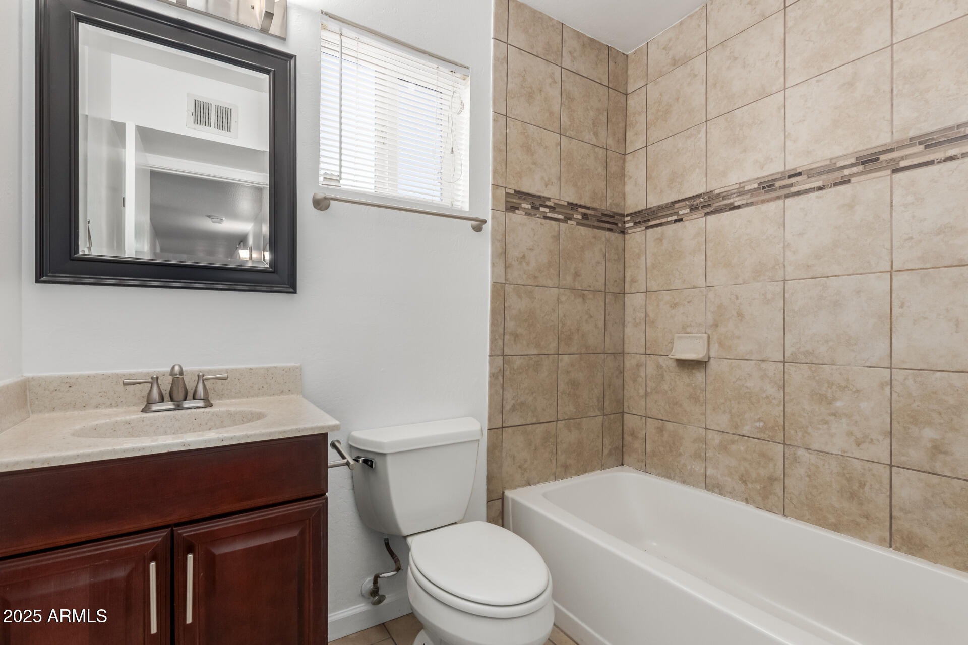 1002 W VILLA RITA Drive