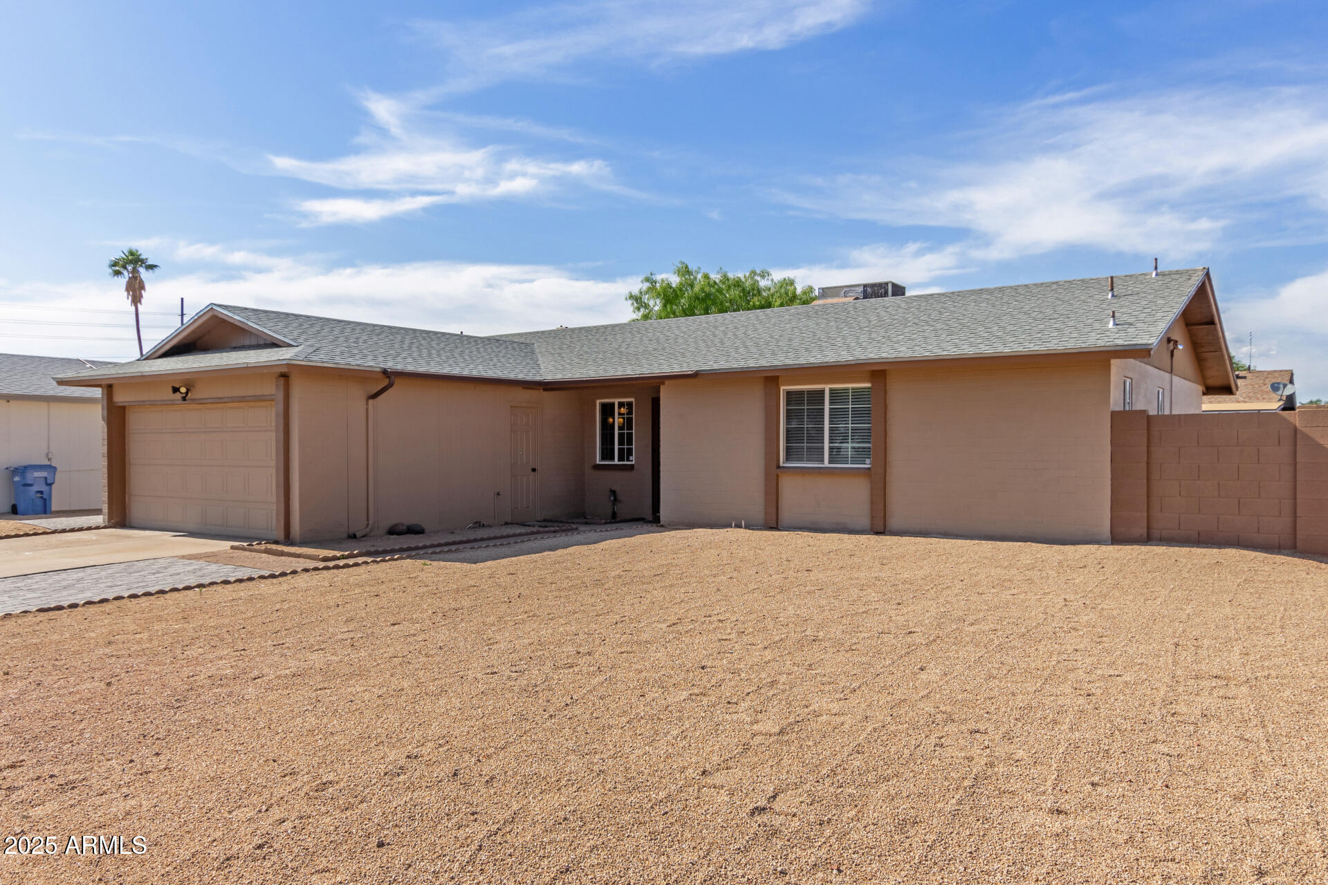 1002 W VILLA RITA Drive