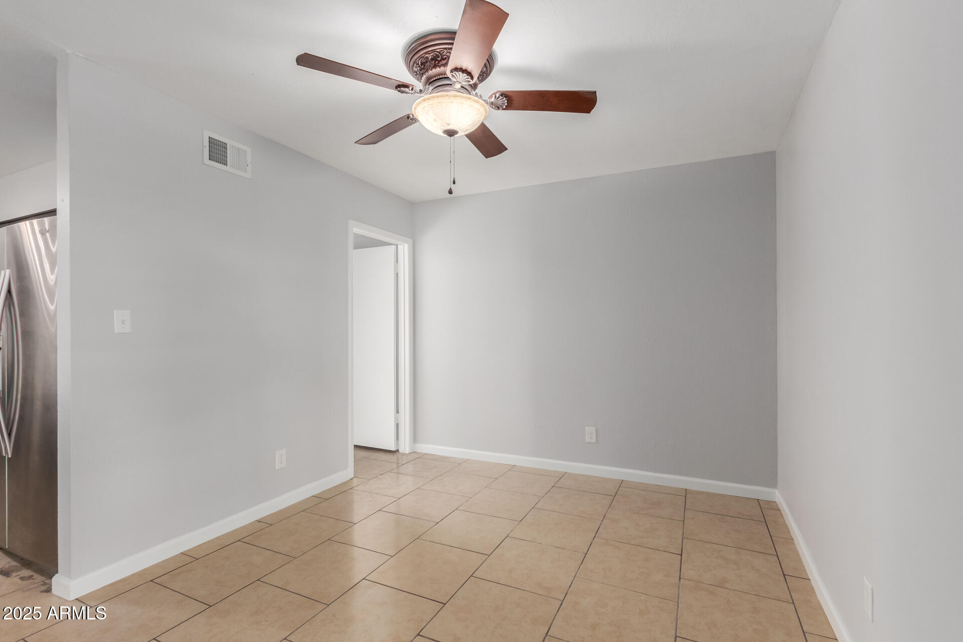 1002 W VILLA RITA Drive