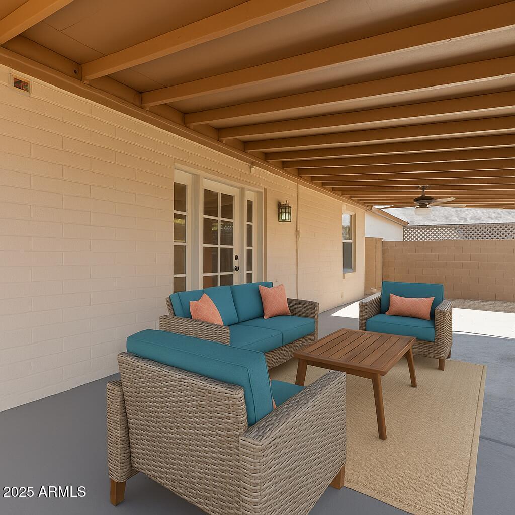 1002 W VILLA RITA Drive