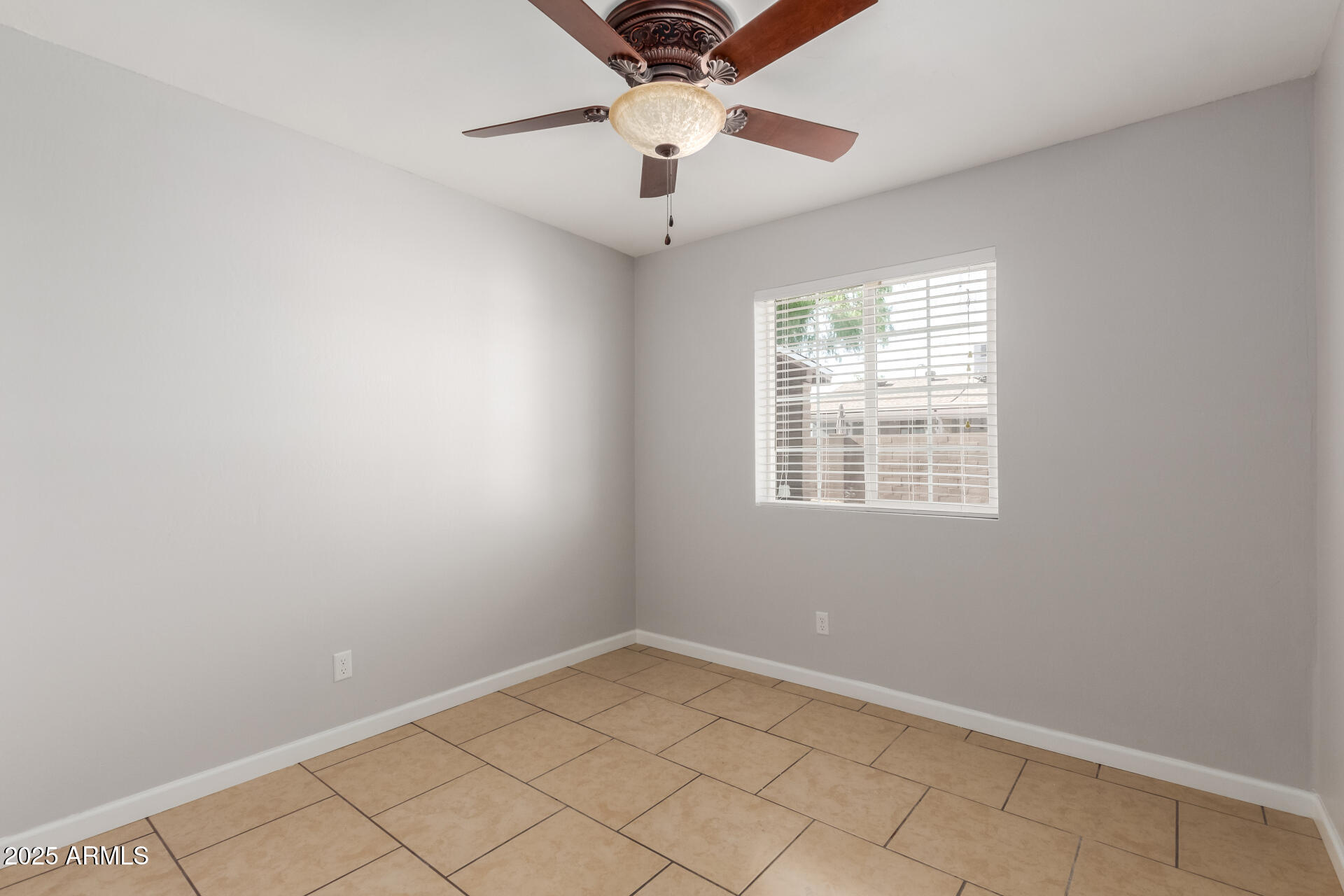 1002 W VILLA RITA Drive