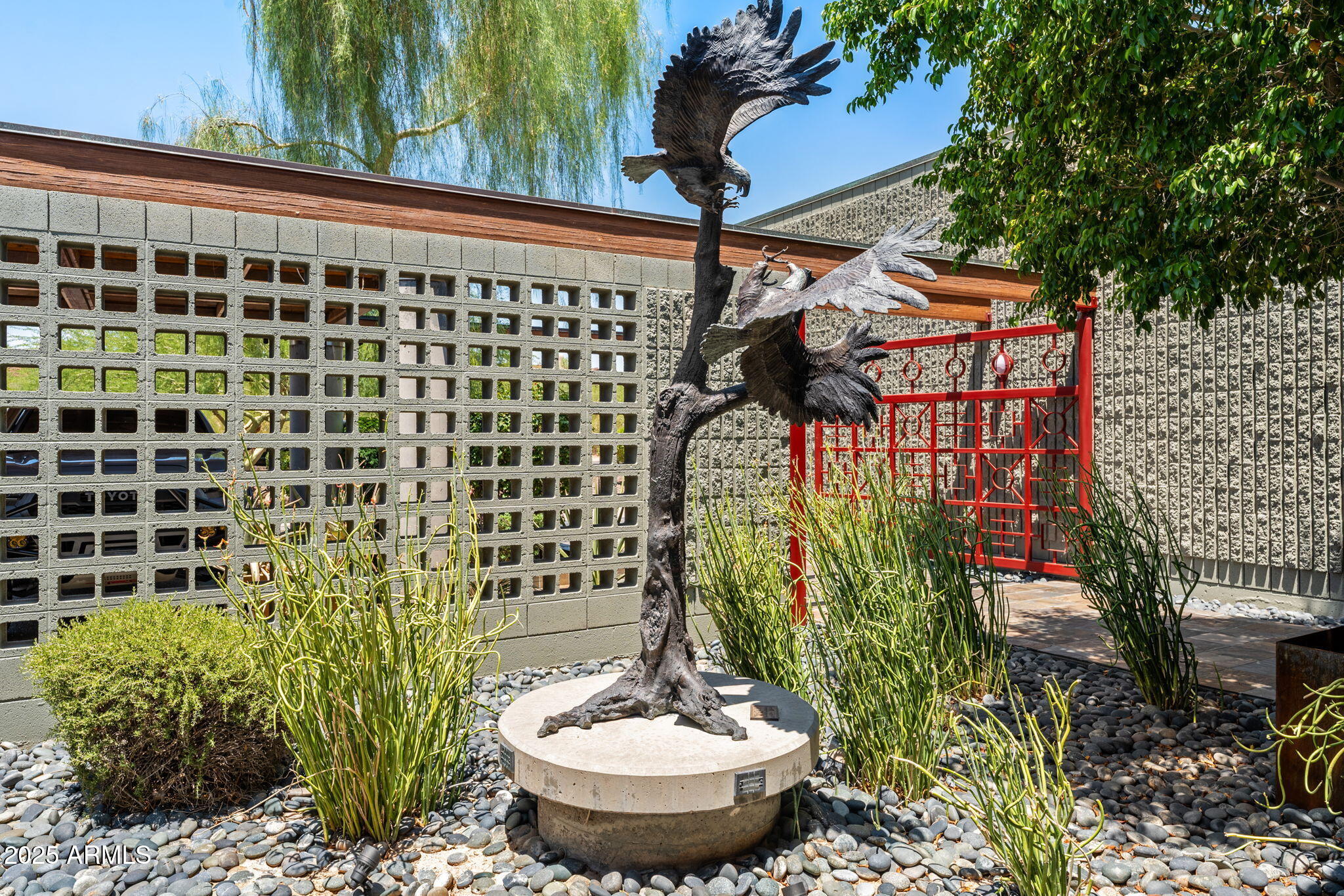 8845 E SIERRA PINTA Drive