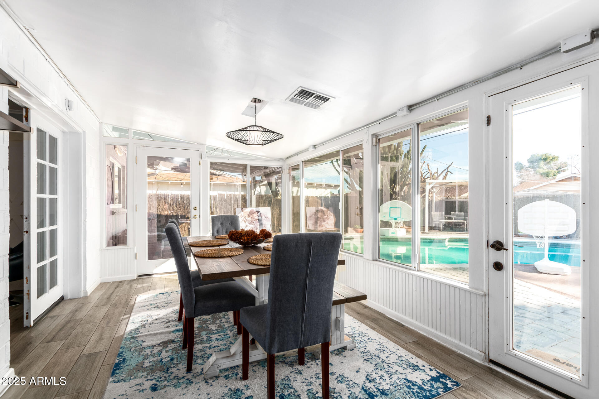 8613 E VIRGINIA Avenue