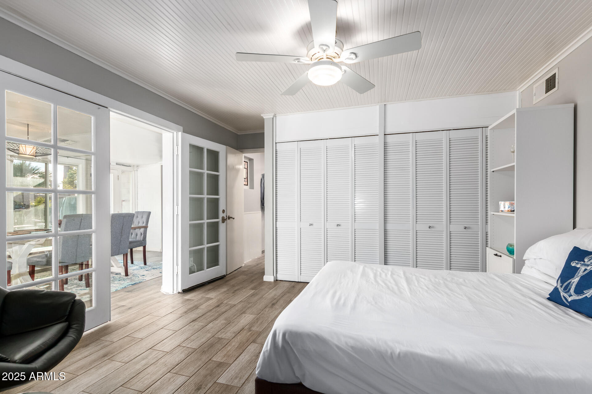 8613 E VIRGINIA Avenue