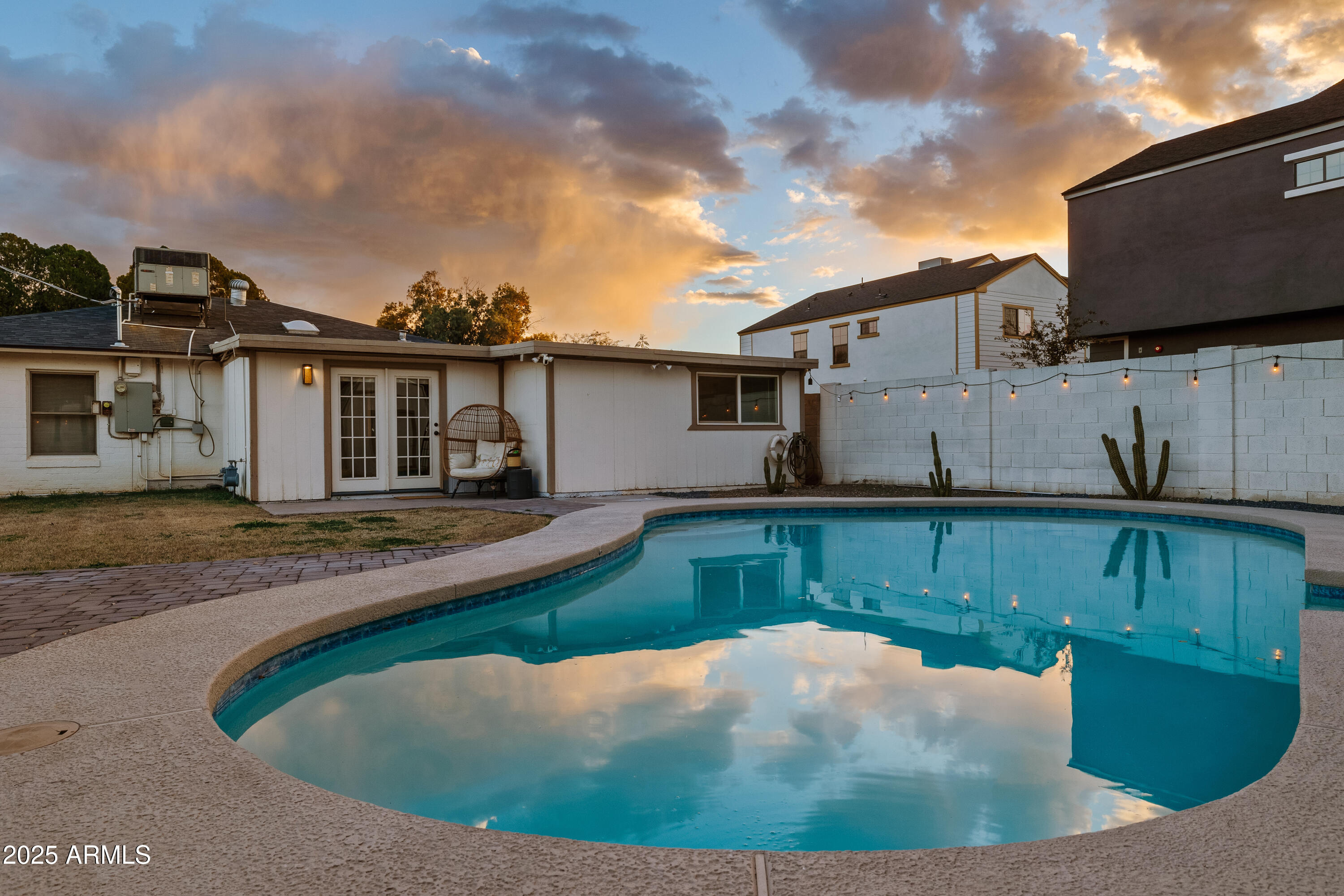 2722 E VIRGINIA Avenue