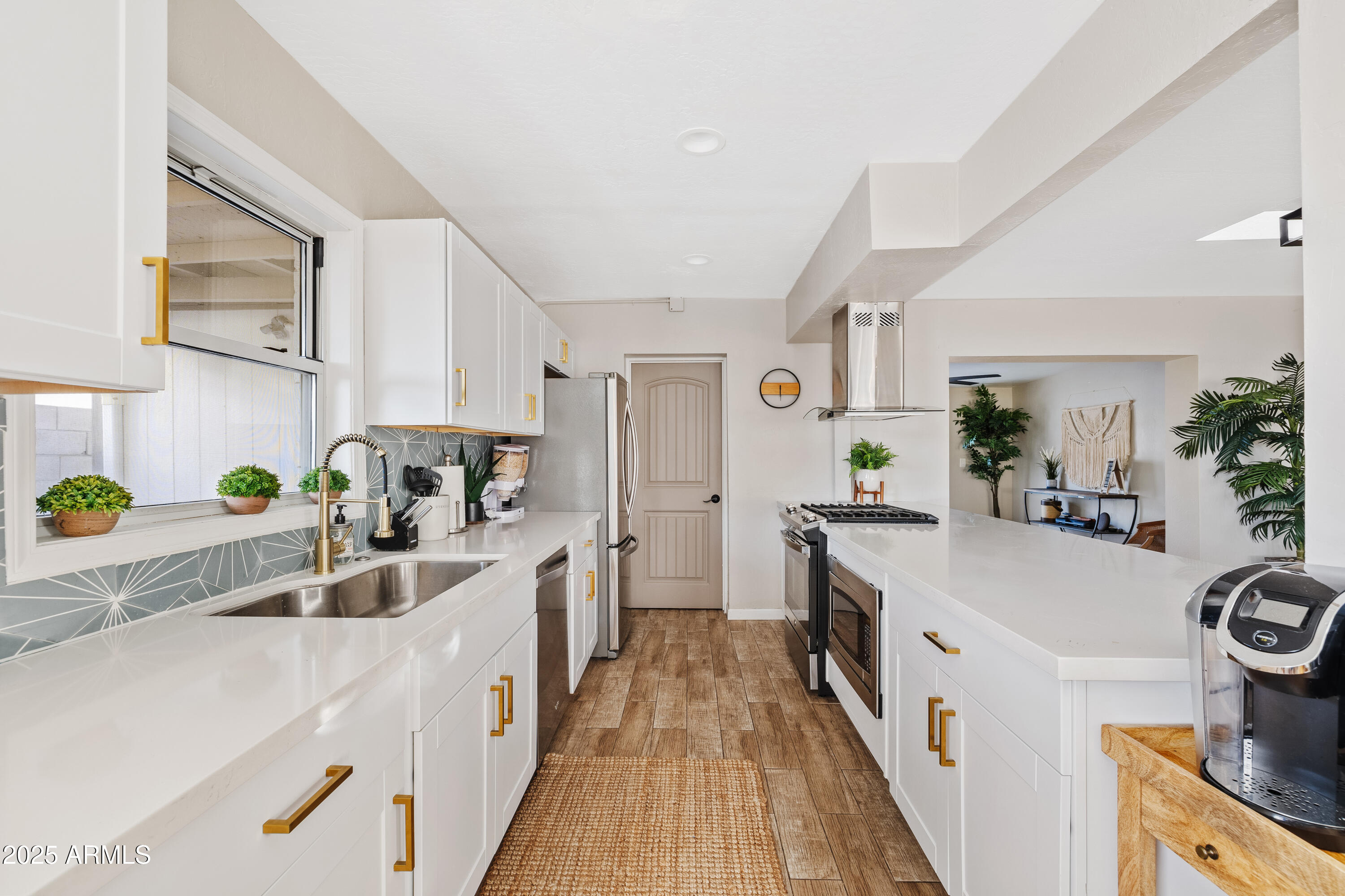 2722 E VIRGINIA Avenue