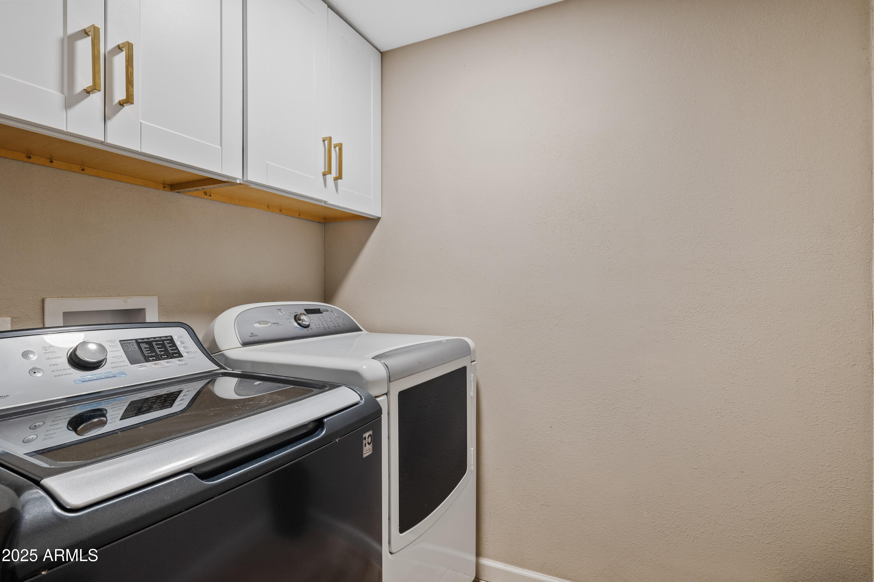 2722 E VIRGINIA Avenue