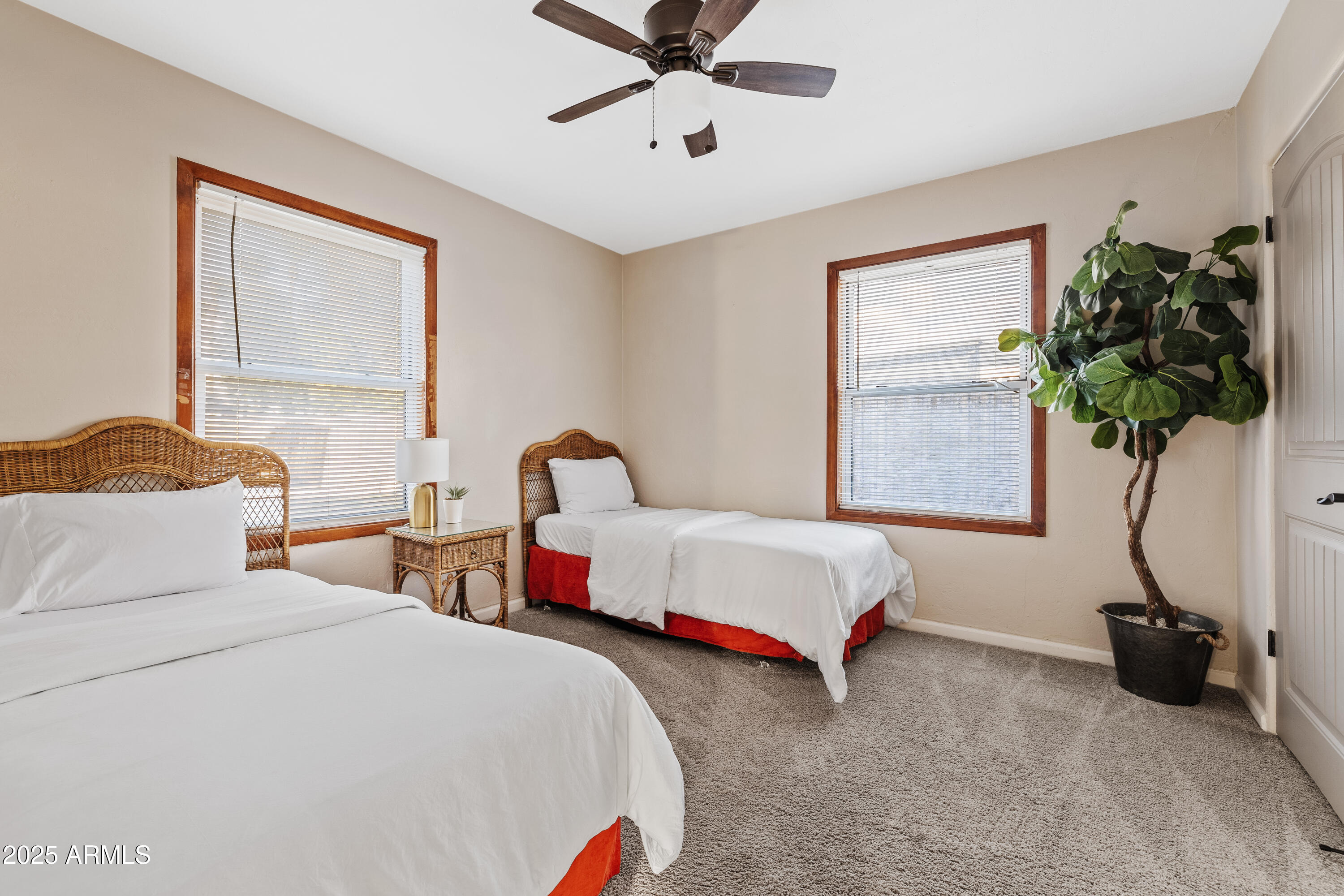 2722 E VIRGINIA Avenue