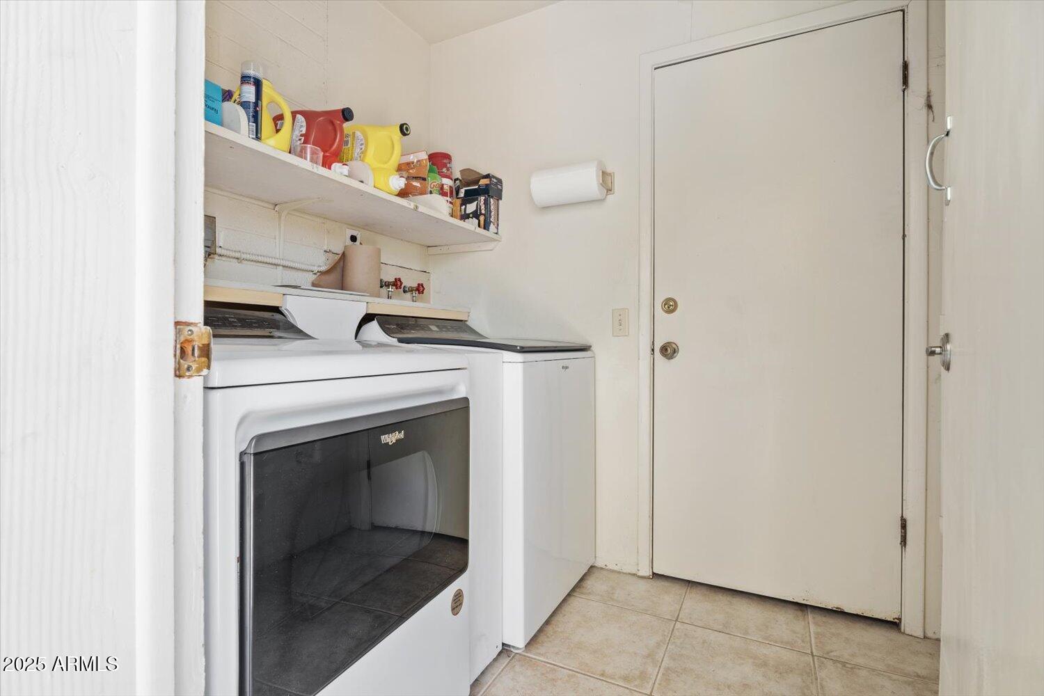 1916 W Morningside Drive, 97