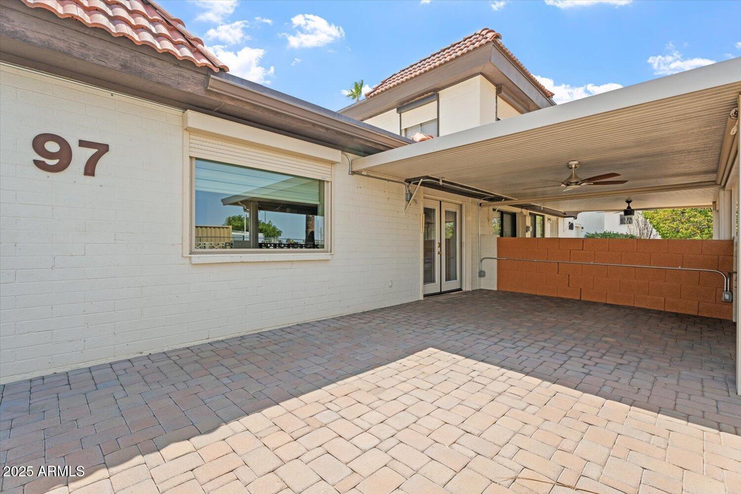 1916 W Morningside Drive, 97