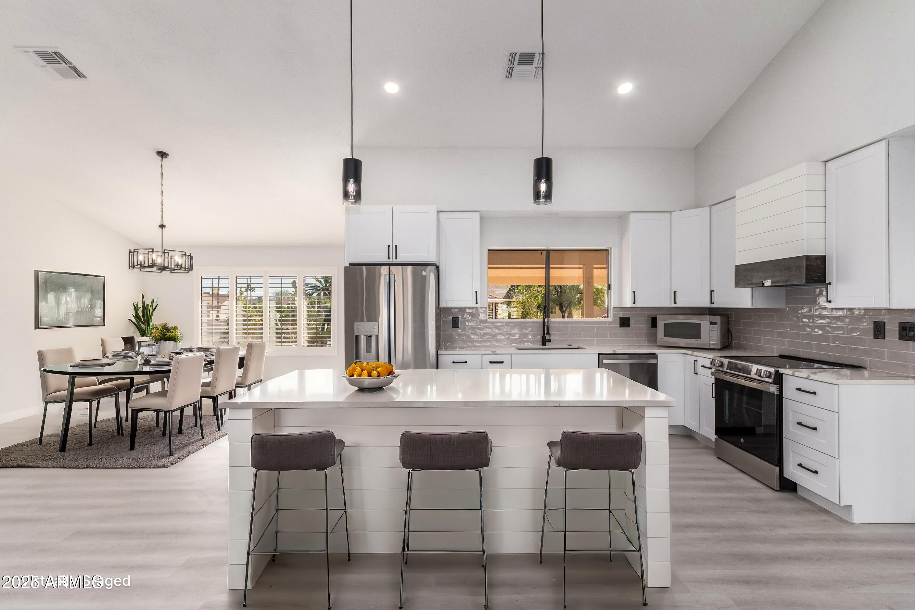 13903 W GABLE HILL Drive