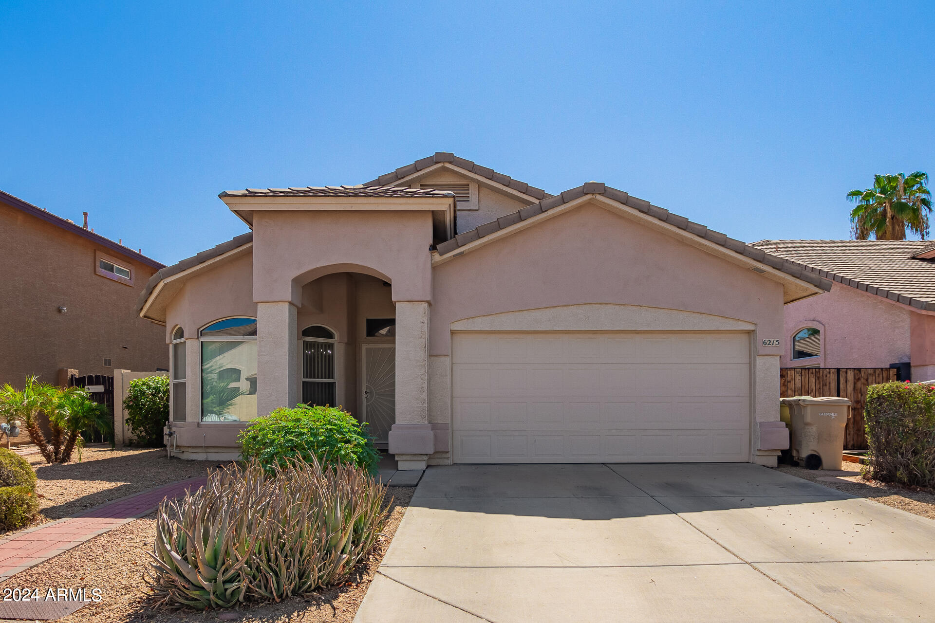 6215 W NAVAJO Drive