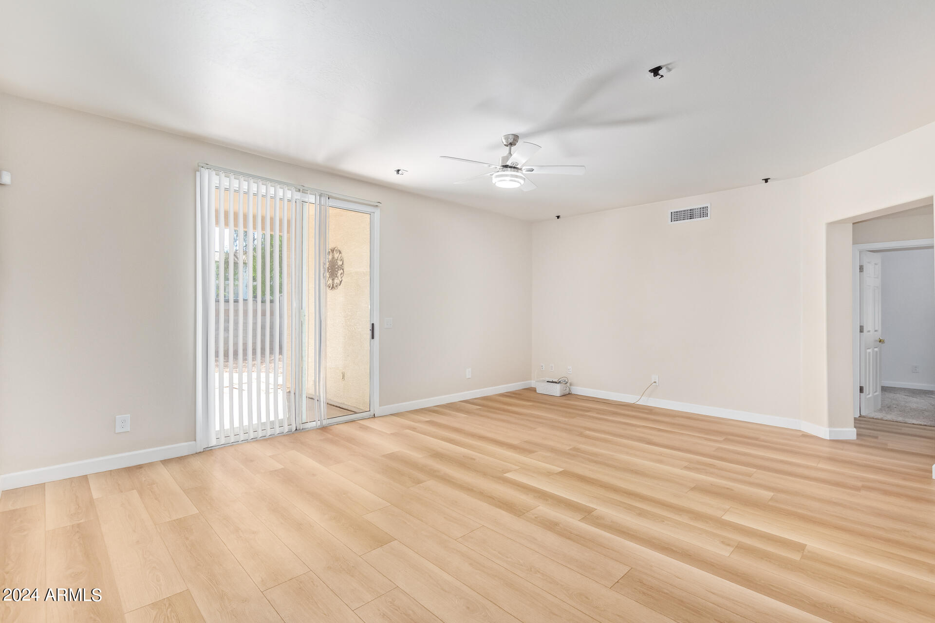 6215 W NAVAJO Drive