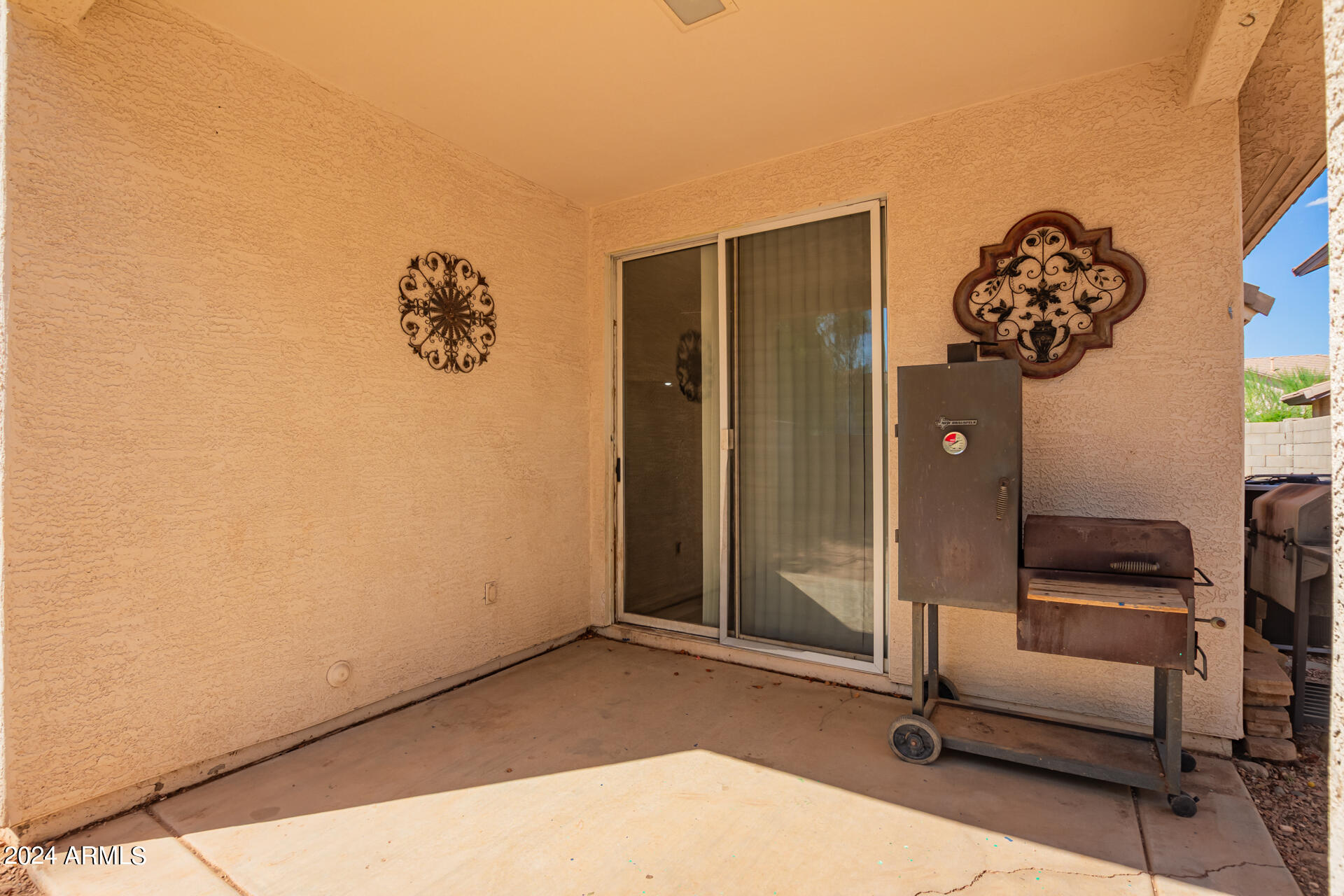 6215 W NAVAJO Drive
