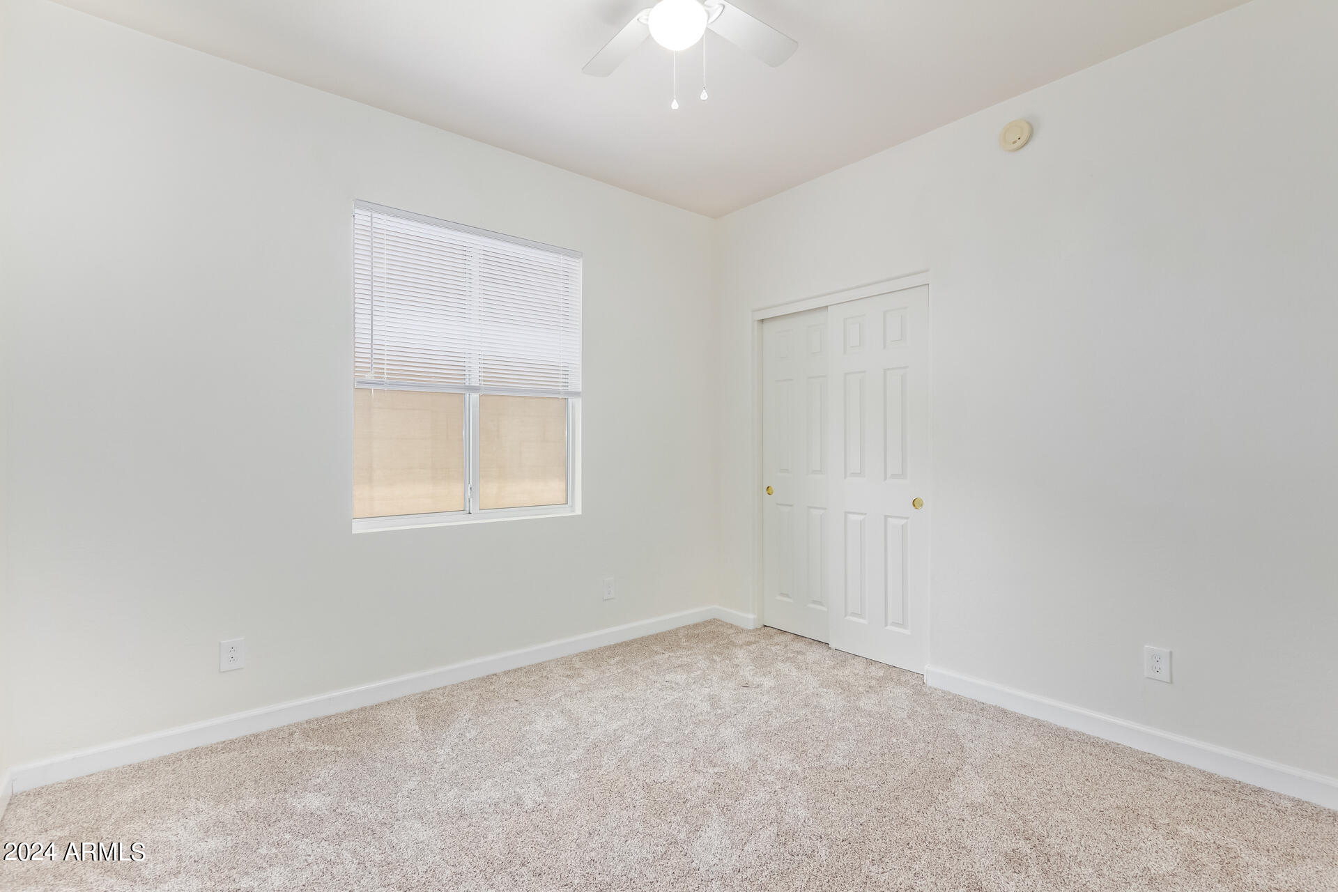 6215 W NAVAJO Drive