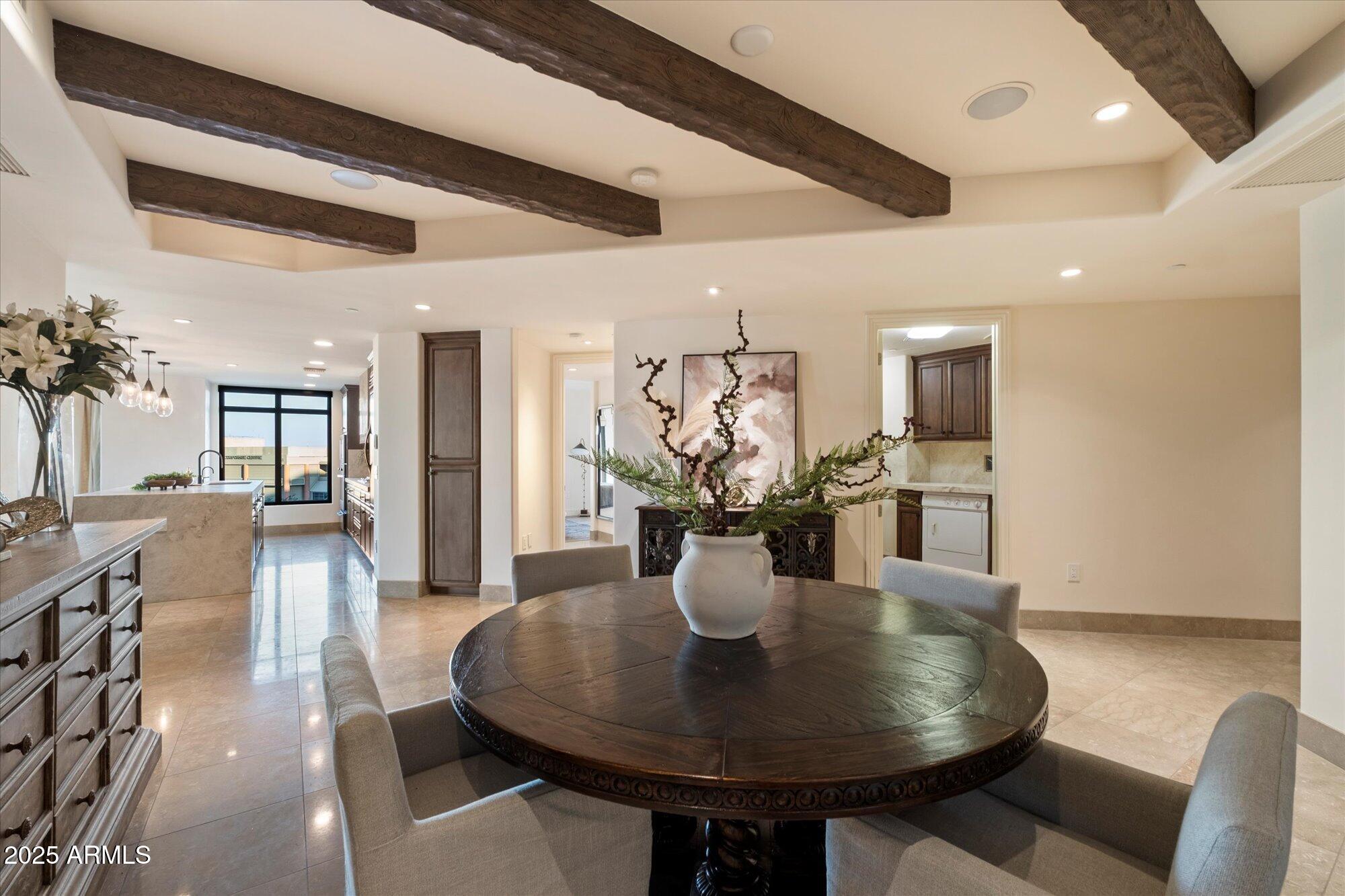 7181 E CAMELBACK Road, 506