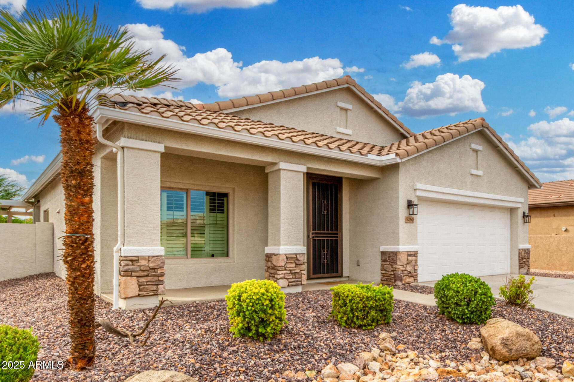 5260 N WILLCOX Drive