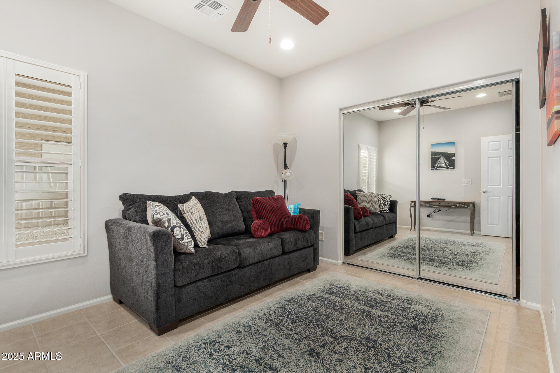 5260 N WILLCOX Drive