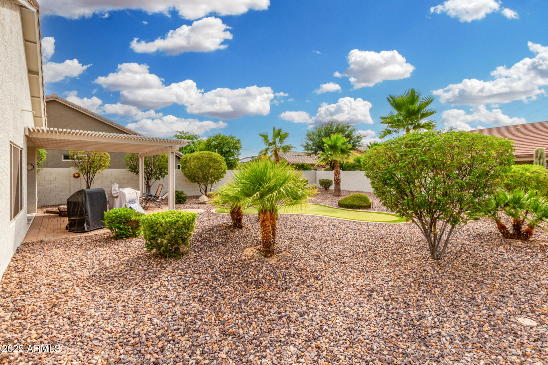 5260 N WILLCOX Drive