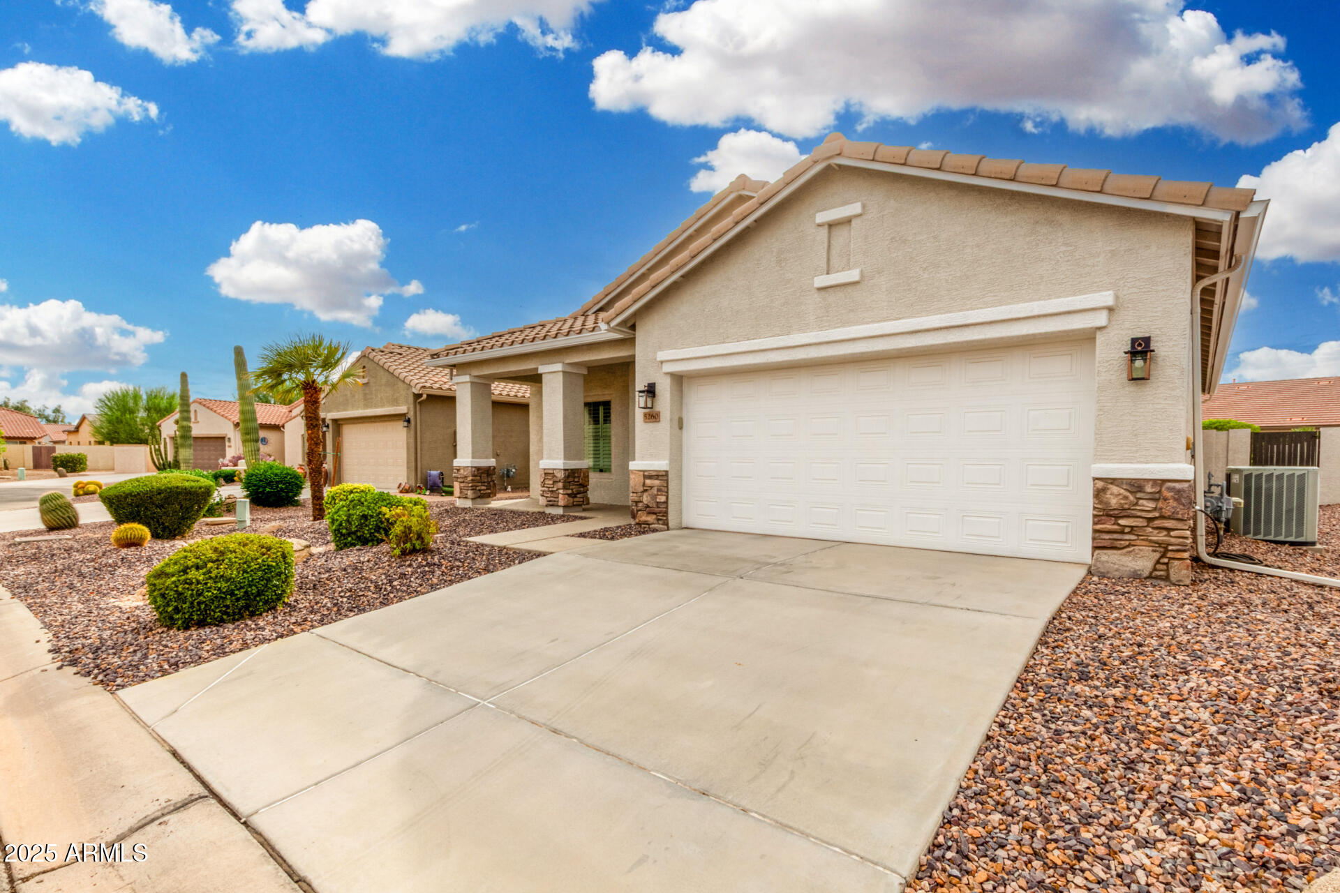 5260 N WILLCOX Drive