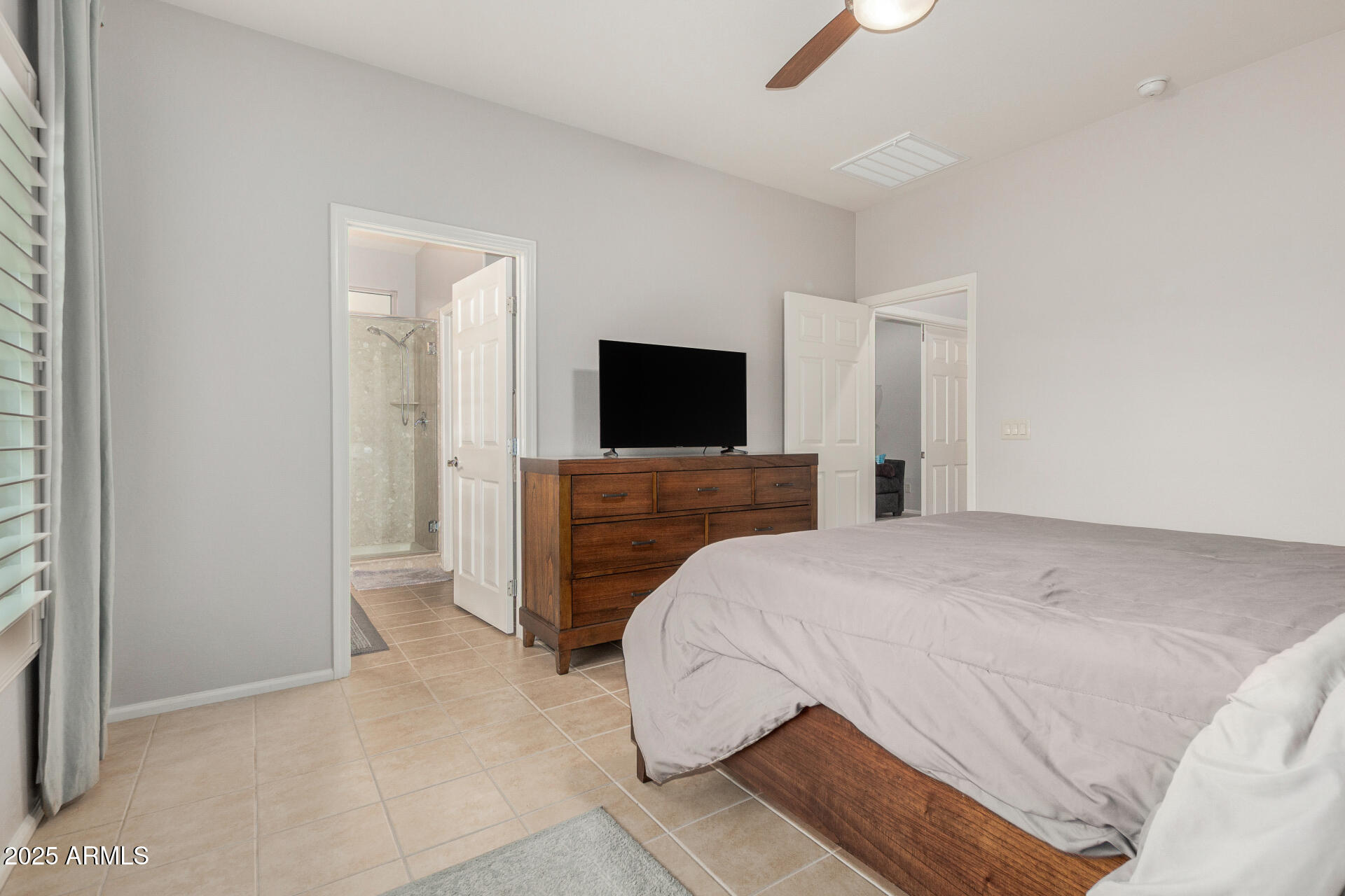 5260 N WILLCOX Drive