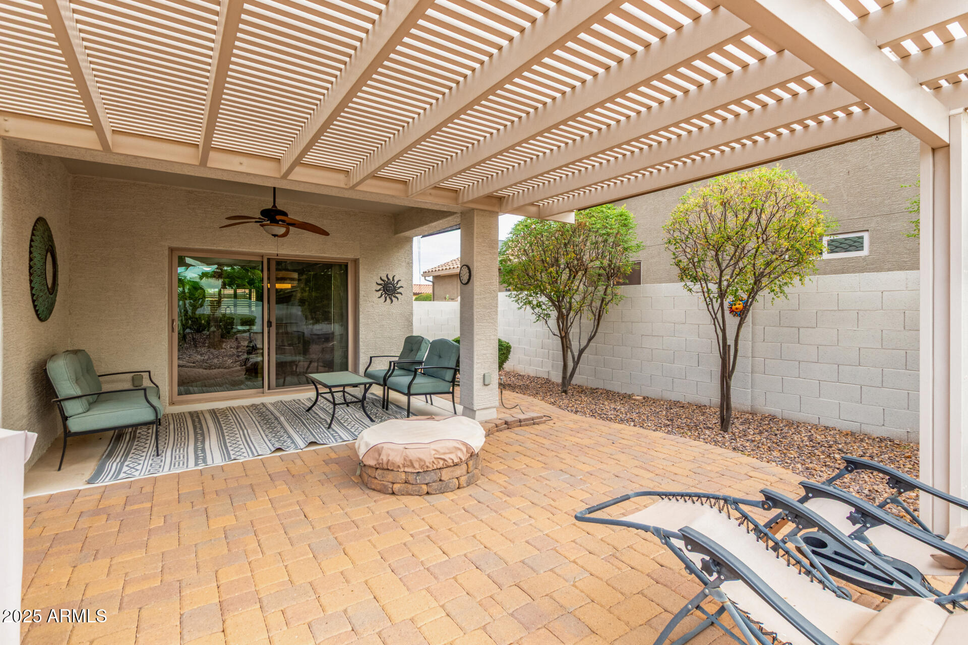 5260 N WILLCOX Drive