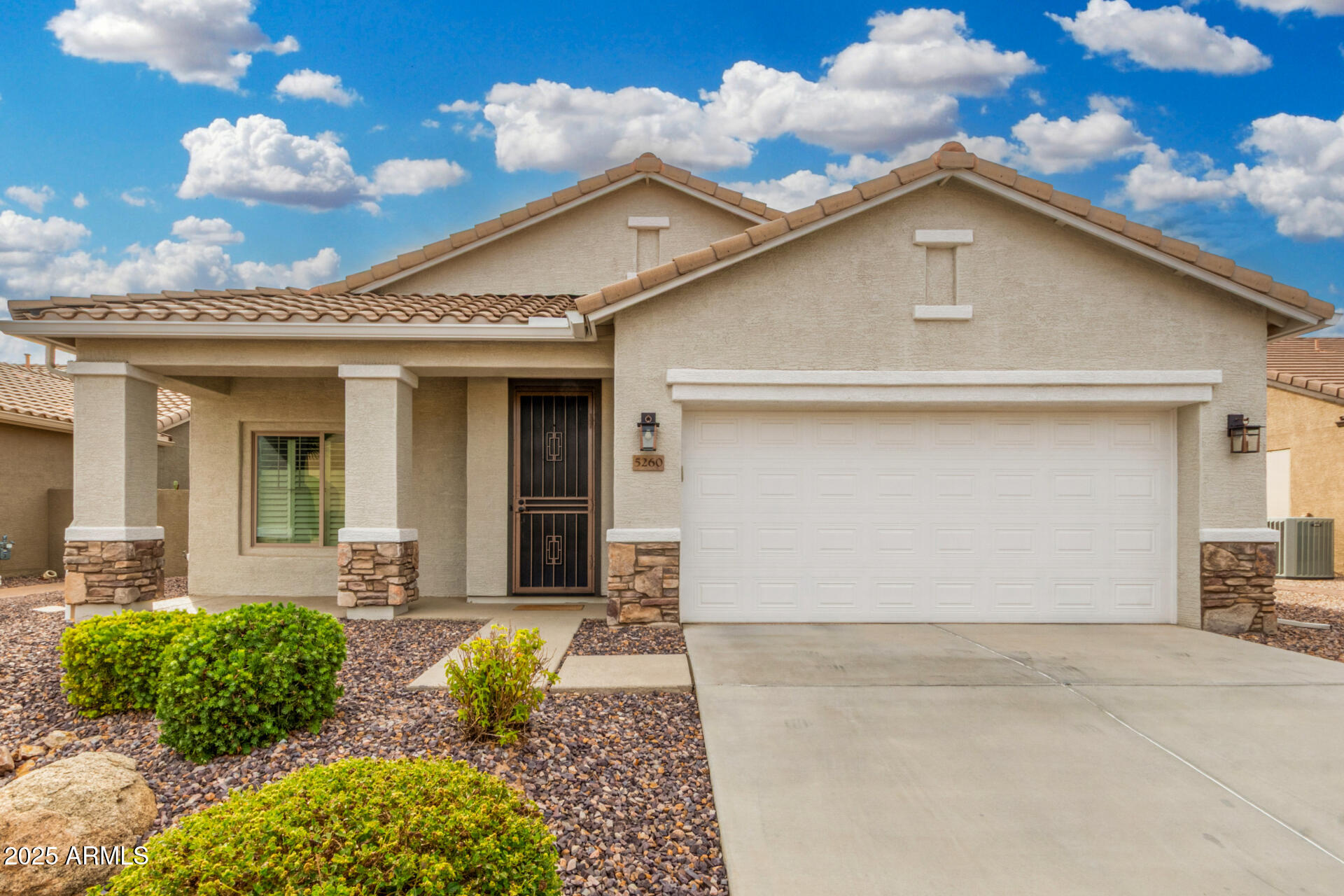 5260 N WILLCOX Drive