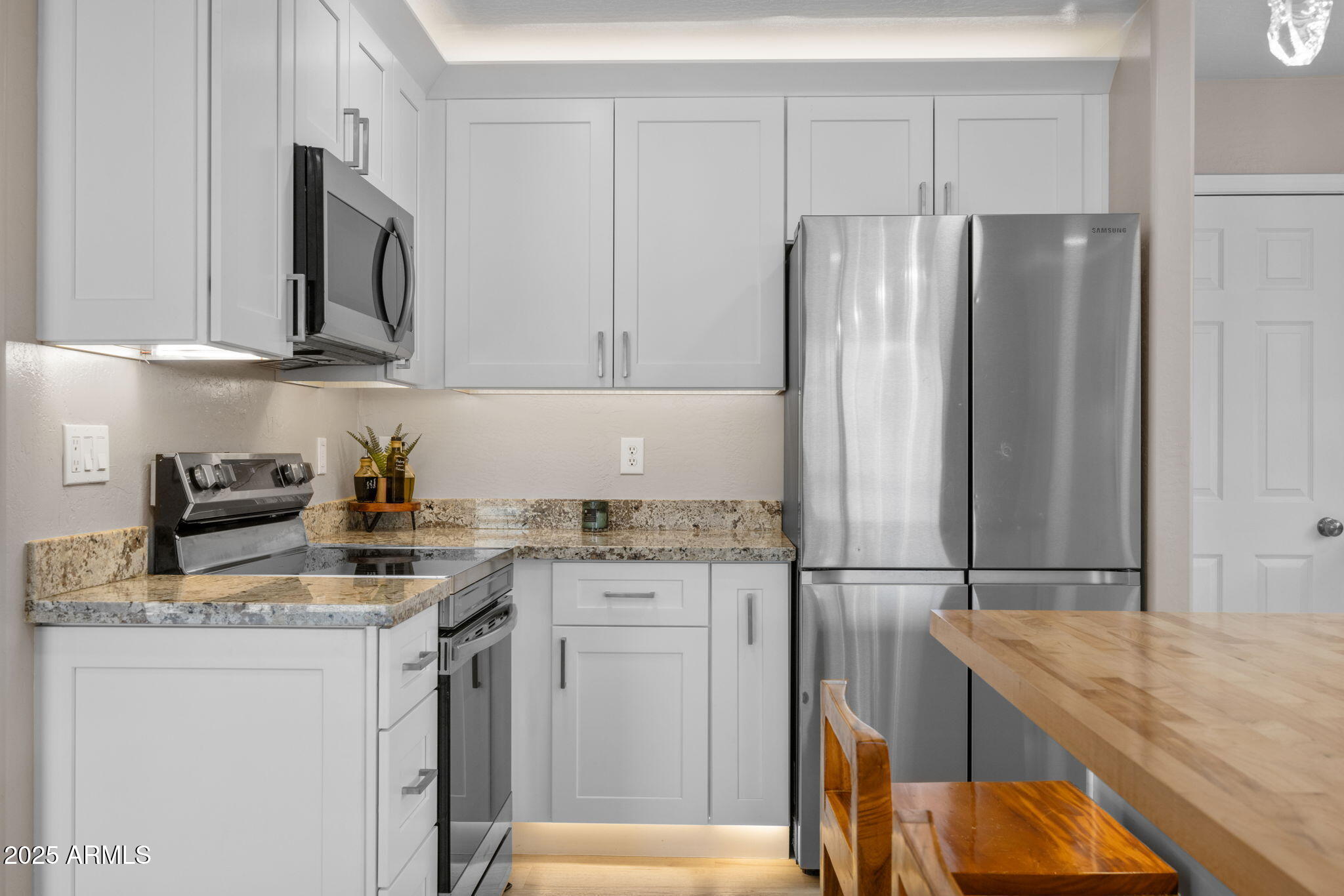 43760 W MAGNOLIA Road