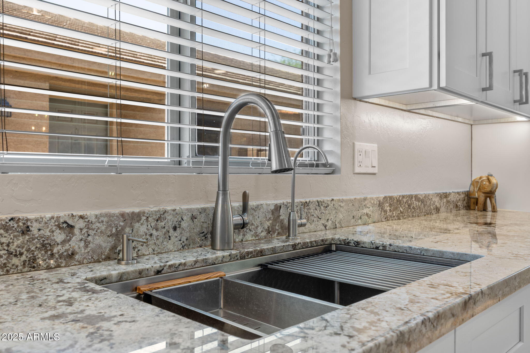 43760 W MAGNOLIA Road